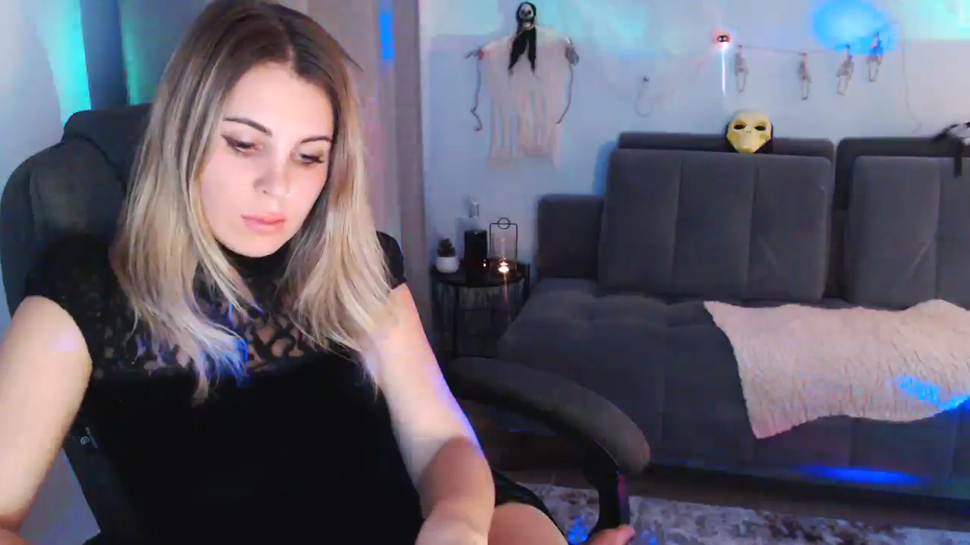 Gallery image thumbnail from Sicille's myfreecams stream on, 10/30/2023, 20:42 image 13 of 20