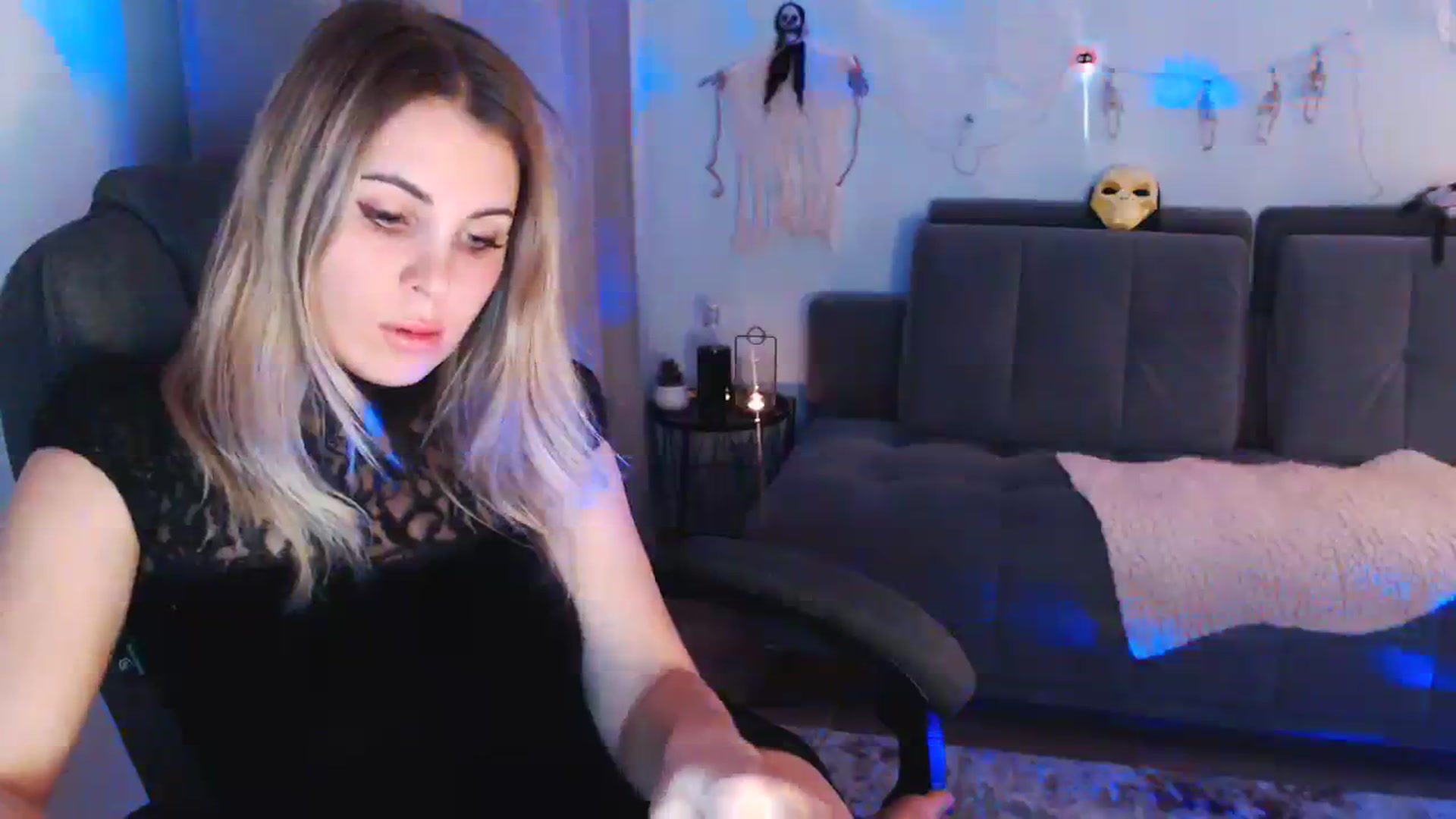 Gallery image thumbnail from Sicille's myfreecams stream on, 10/30/2023, 20:42 image 14 of 20