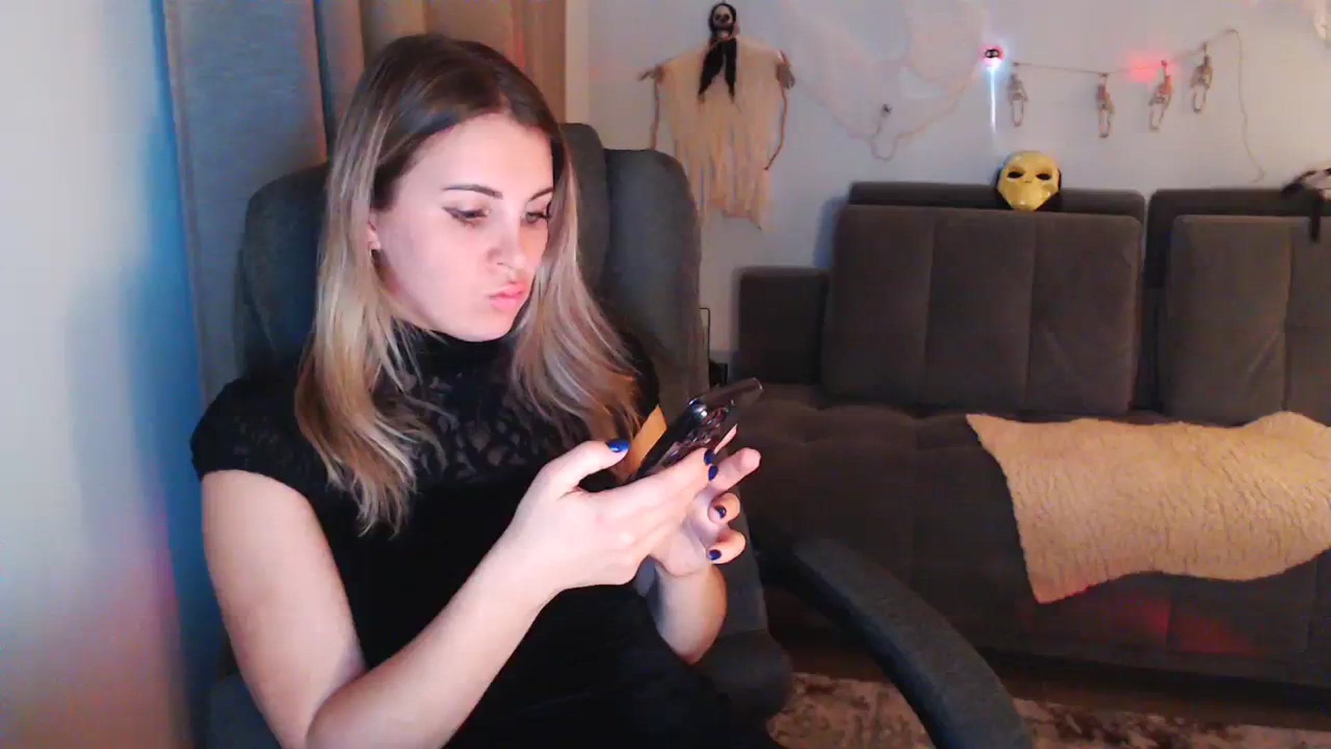 Gallery image thumbnail from Sicille's myfreecams stream on, 10/30/2023, 20:42 image 1 of 20