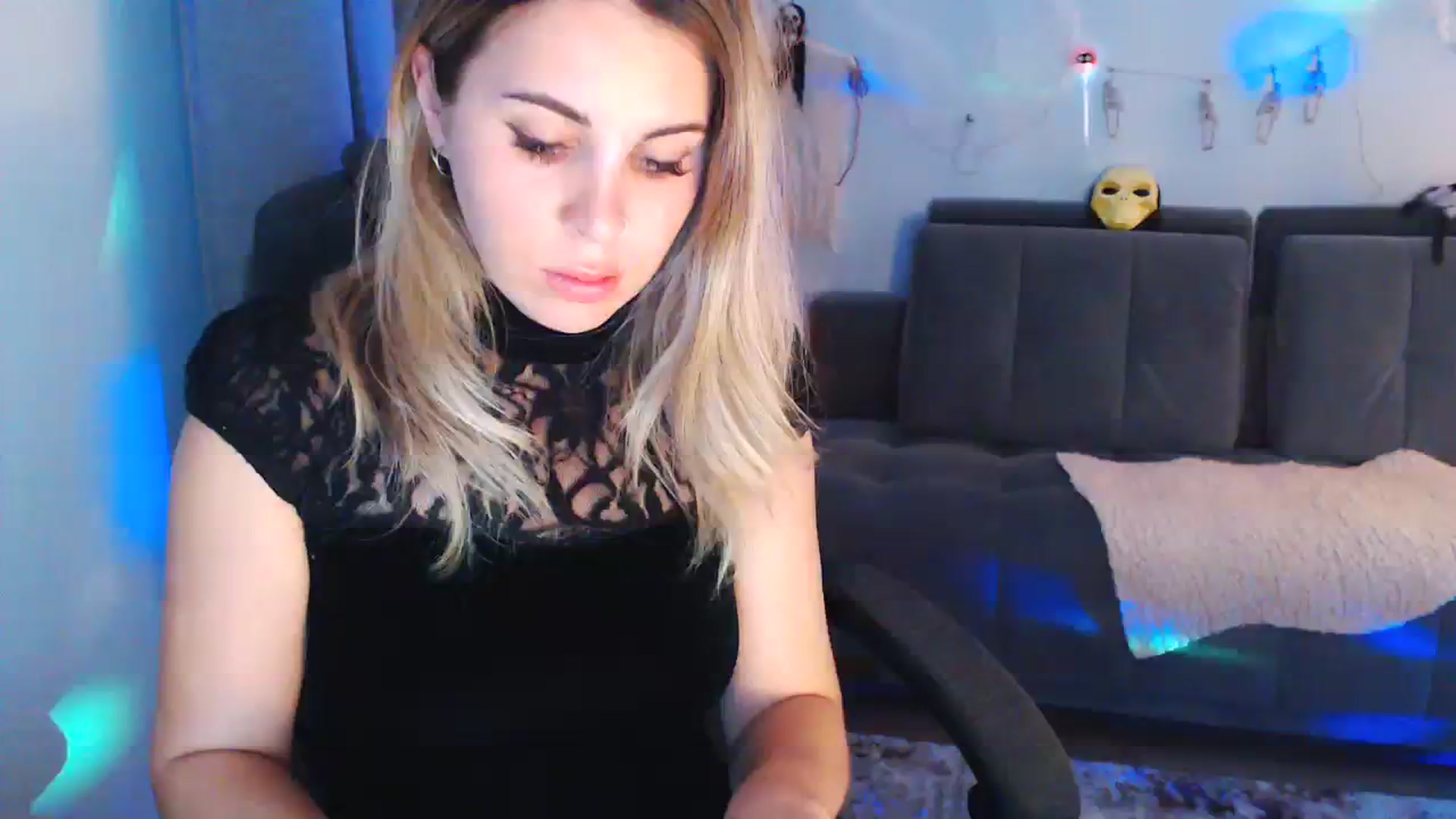 Gallery image thumbnail from Sicille's myfreecams stream on, 10/30/2023, 20:42 image 18 of 20