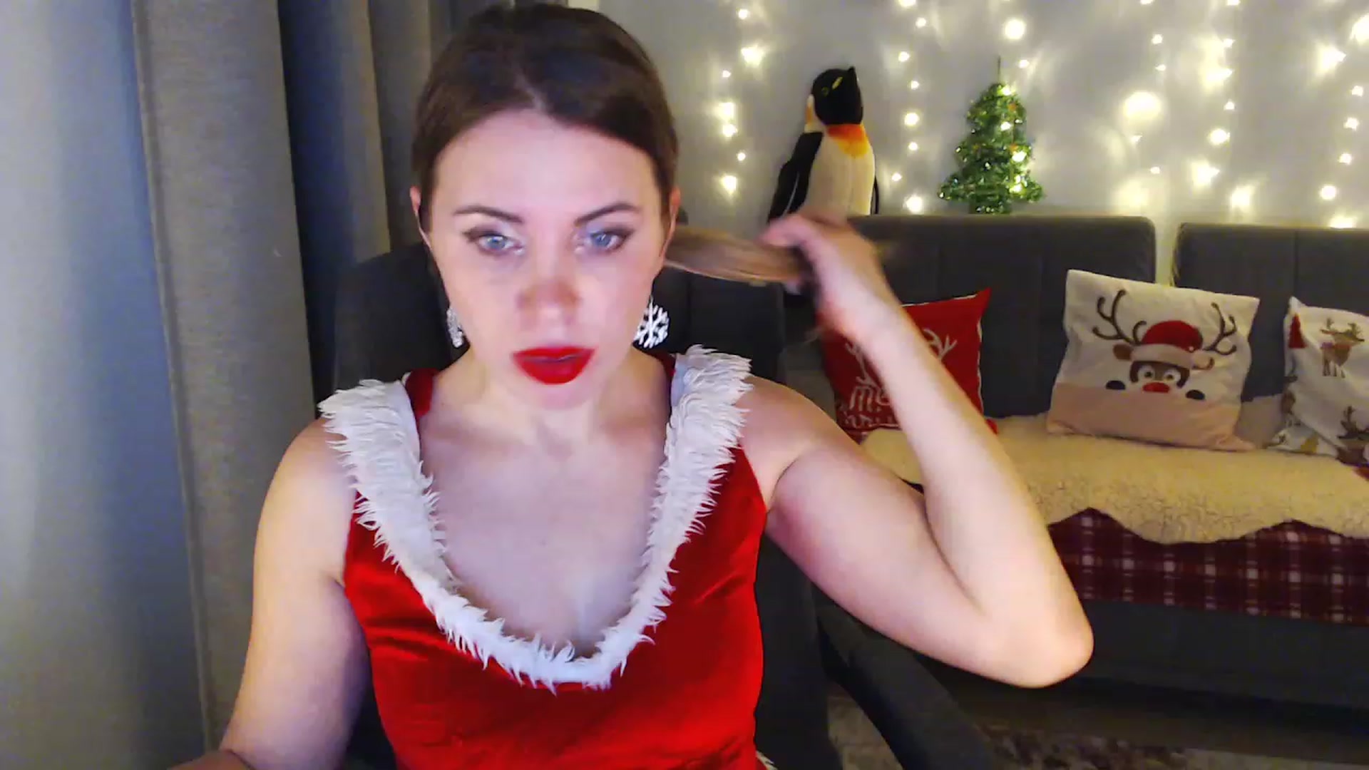 Gallery image thumbnail from Sicille's myfreecams stream on, 12/25/2023, 22:08 image 11 of 20