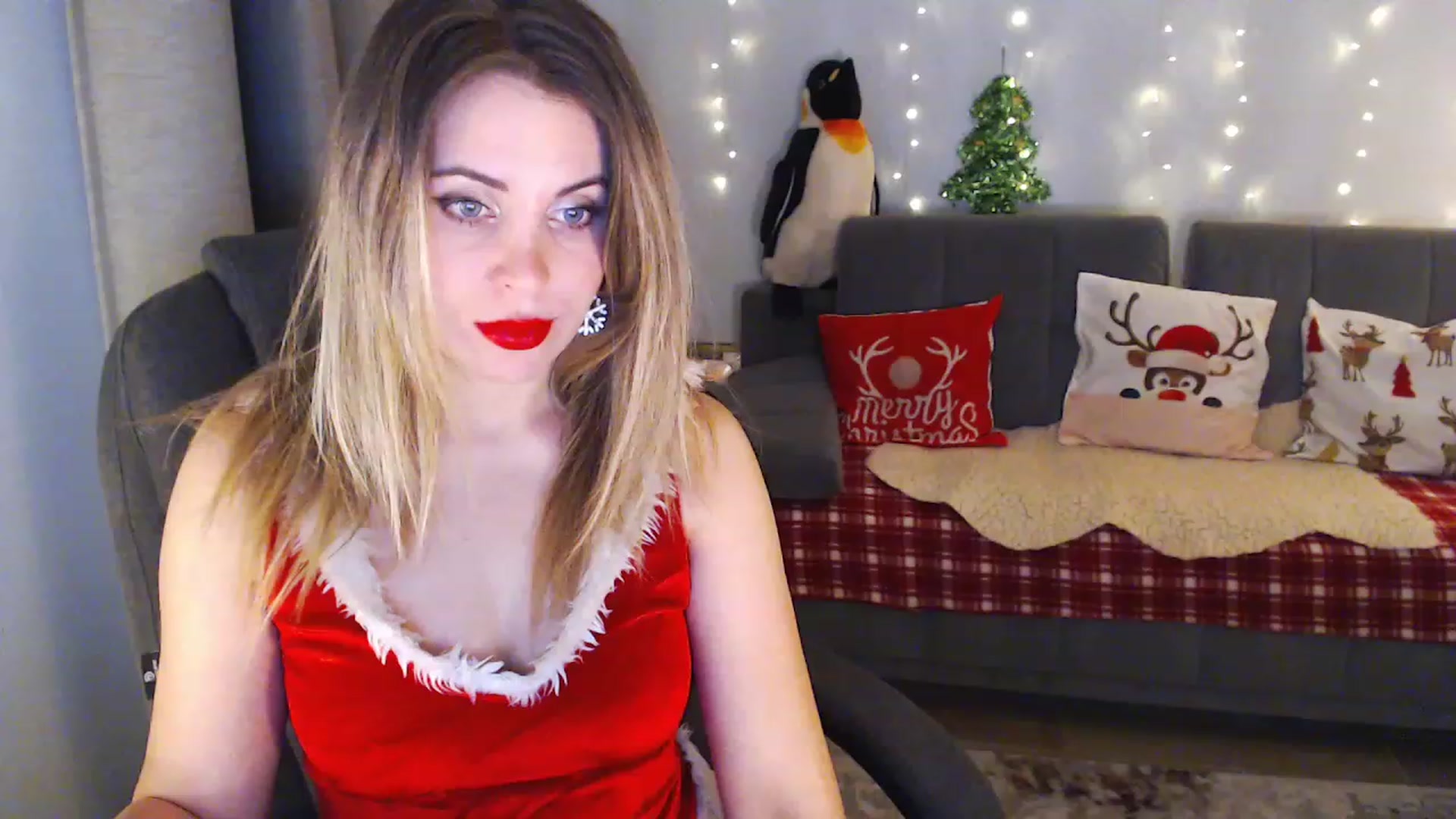 Gallery image thumbnail from Sicille's myfreecams stream on, 12/25/2023, 22:08 image 1 of 20