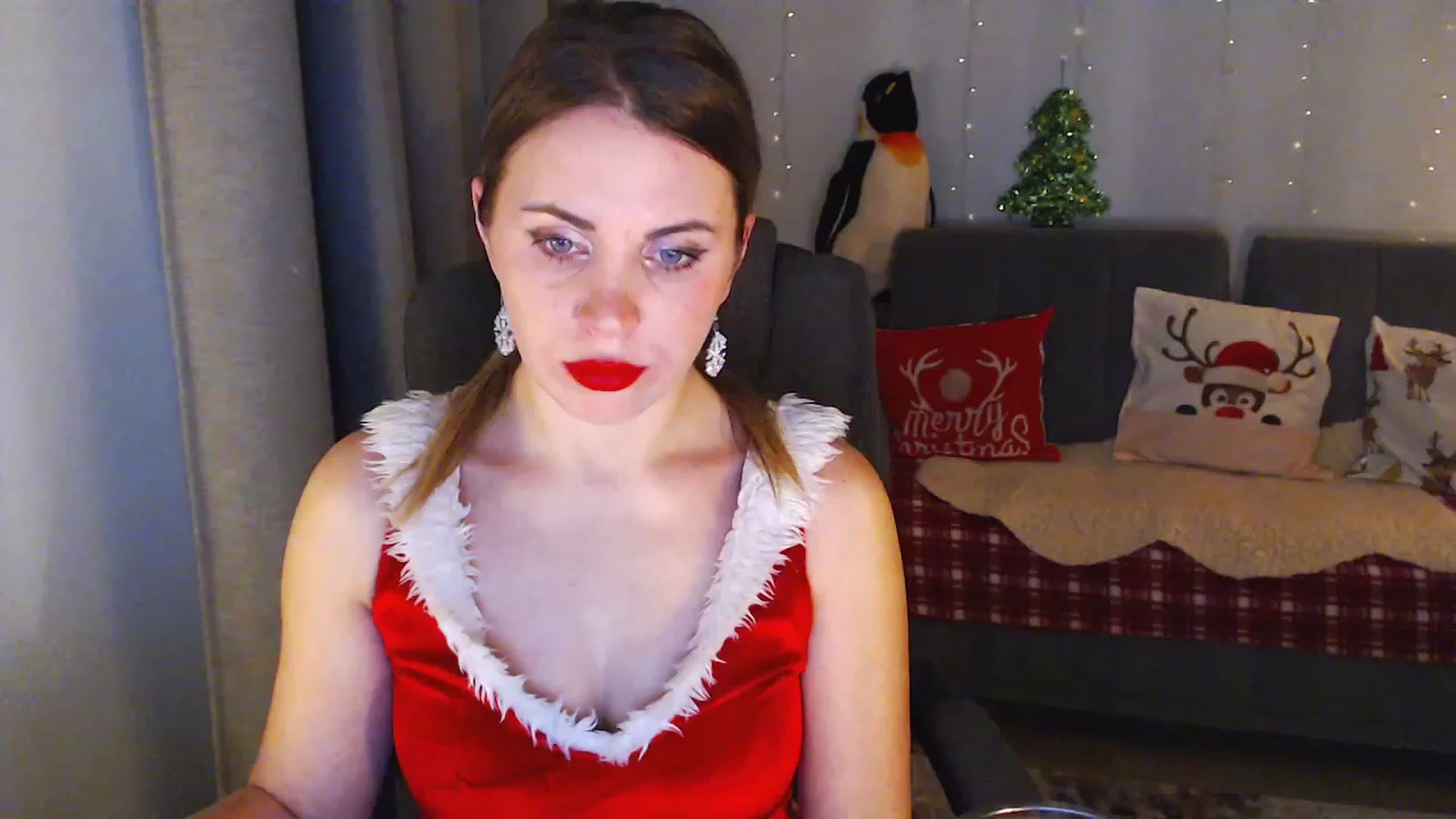 Gallery image thumbnail from Sicille's myfreecams stream on, 12/25/2023, 22:08 image 8 of 20