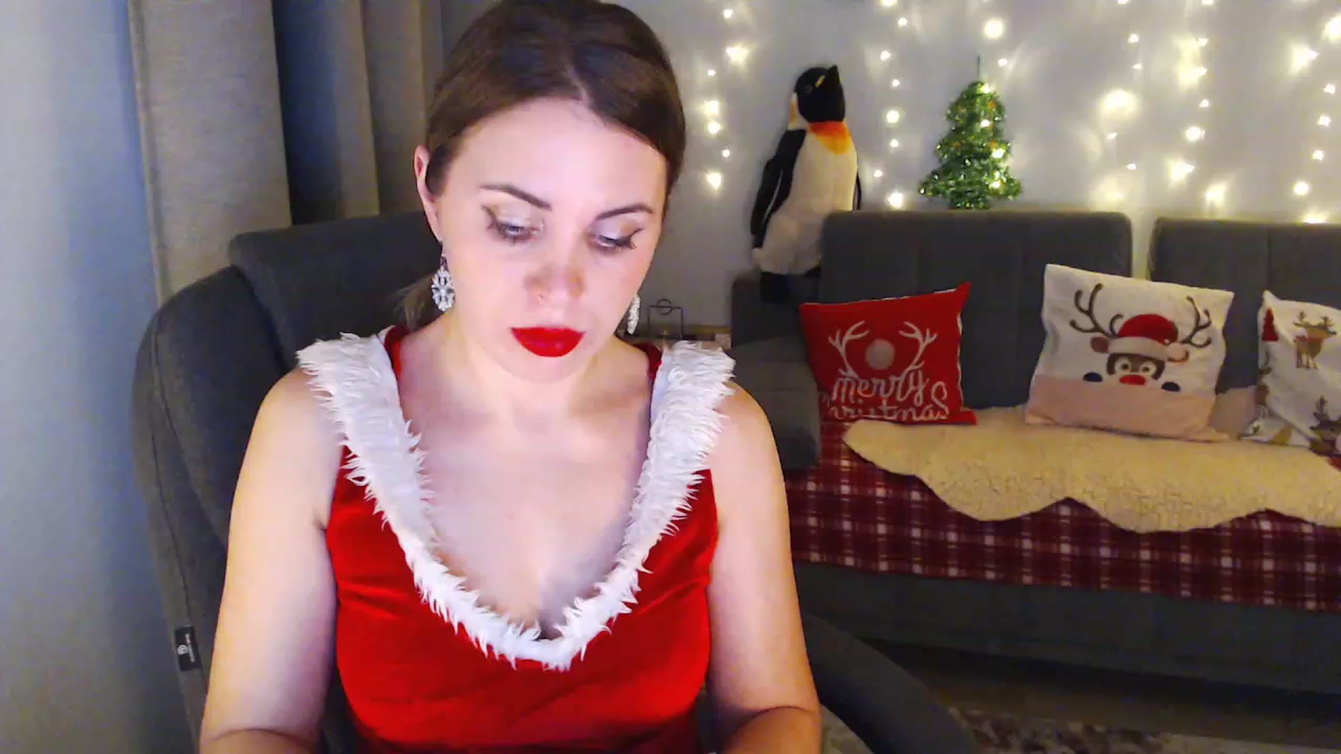 Gallery image thumbnail from Sicille's myfreecams stream on, 12/25/2023, 22:08 image 15 of 20