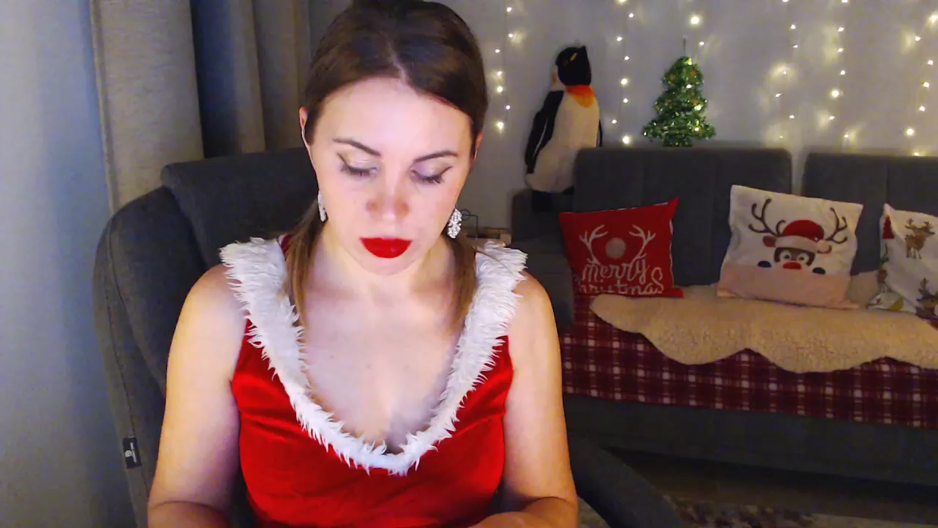 Gallery image thumbnail from Sicille's myfreecams stream on, 12/25/2023, 22:08 image 16 of 20