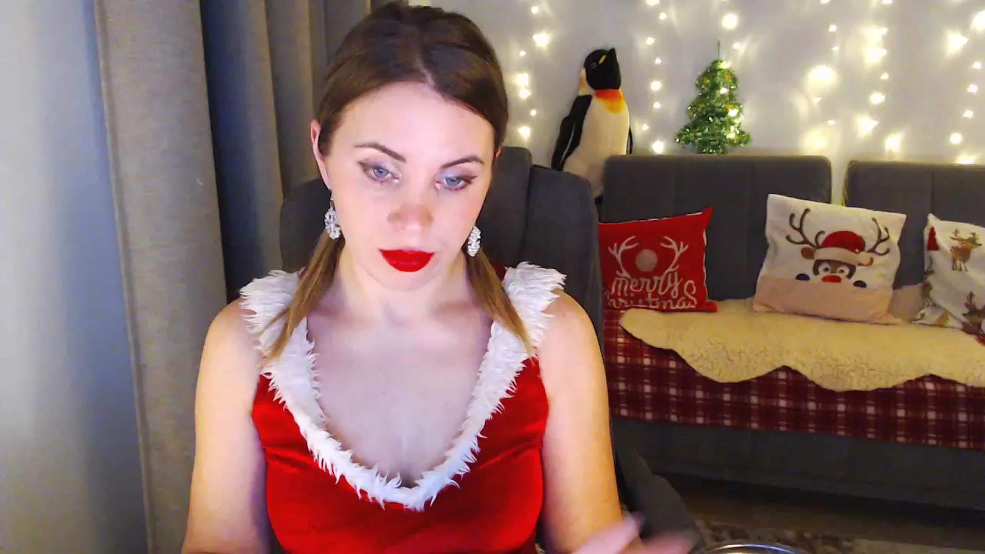 Gallery image thumbnail from Sicille's myfreecams stream on, 12/25/2023, 22:08 image 6 of 20