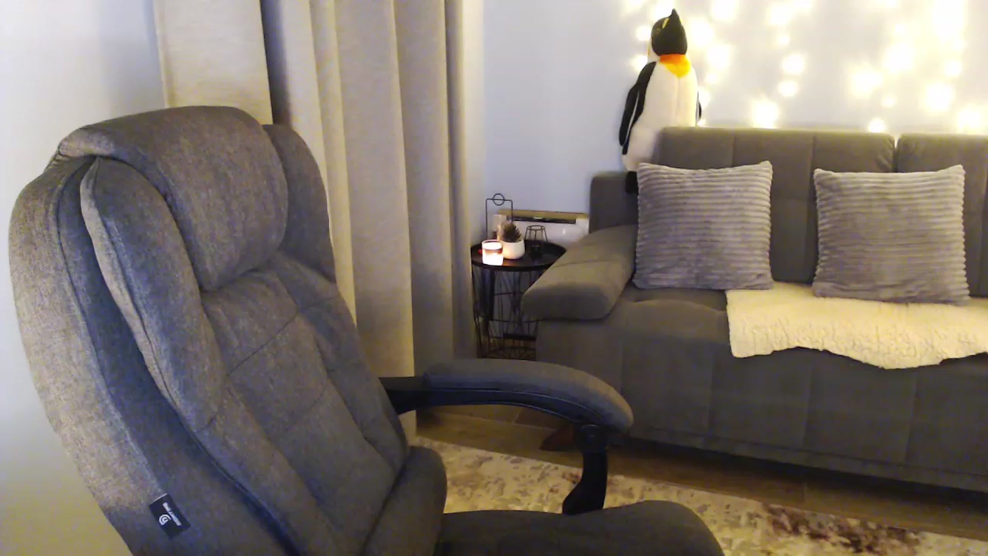 Gallery image thumbnail from Sicille's myfreecams stream on, 02/16/2024, 21:45 image 18 of 20