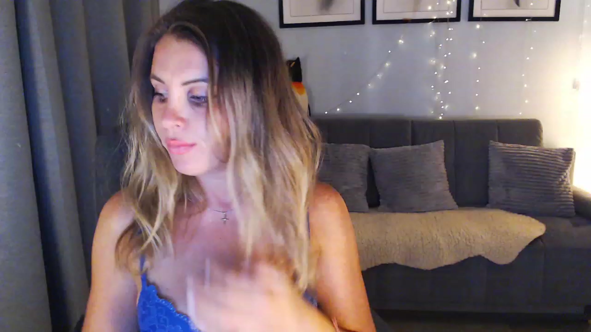 Gallery image thumbnail from Sicille's myfreecams stream on, 02/20/2024, 21:37 image 5 of 20