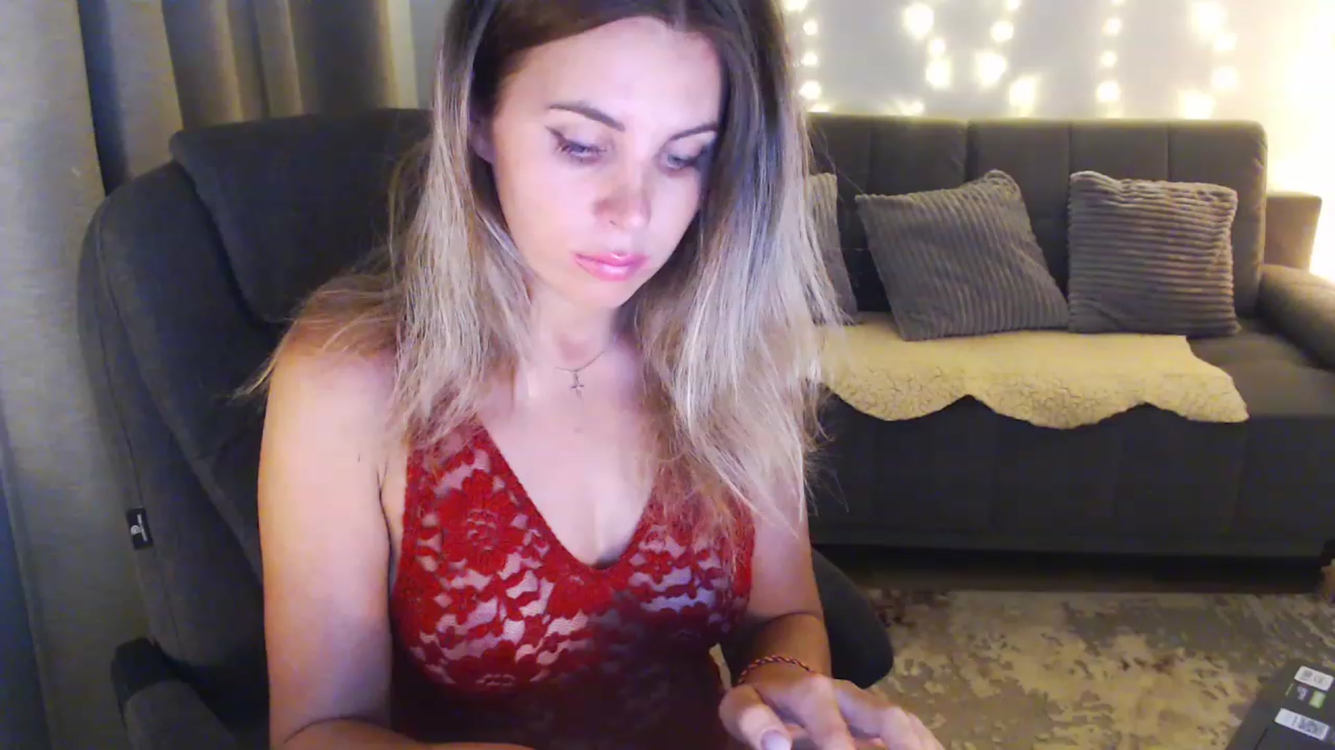 Gallery image thumbnail from Sicille's myfreecams stream on, 03/03/2024, 20:31 image 19 of 20