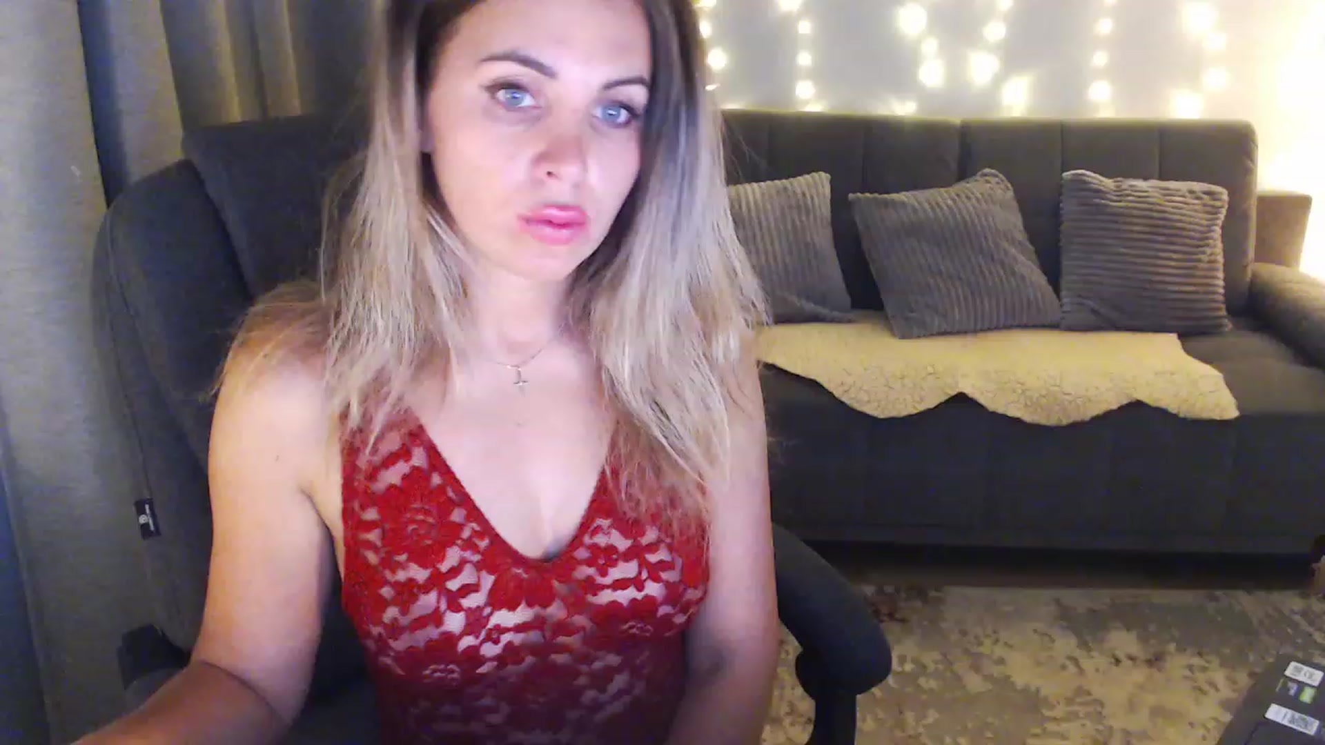 Gallery image thumbnail from Sicille's myfreecams stream on, 03/03/2024, 20:31 image 20 of 20