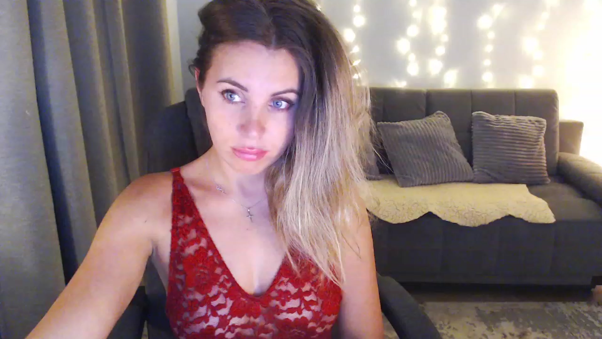 Gallery image thumbnail from Sicille's myfreecams stream on, 03/03/2024, 20:31 image 10 of 20