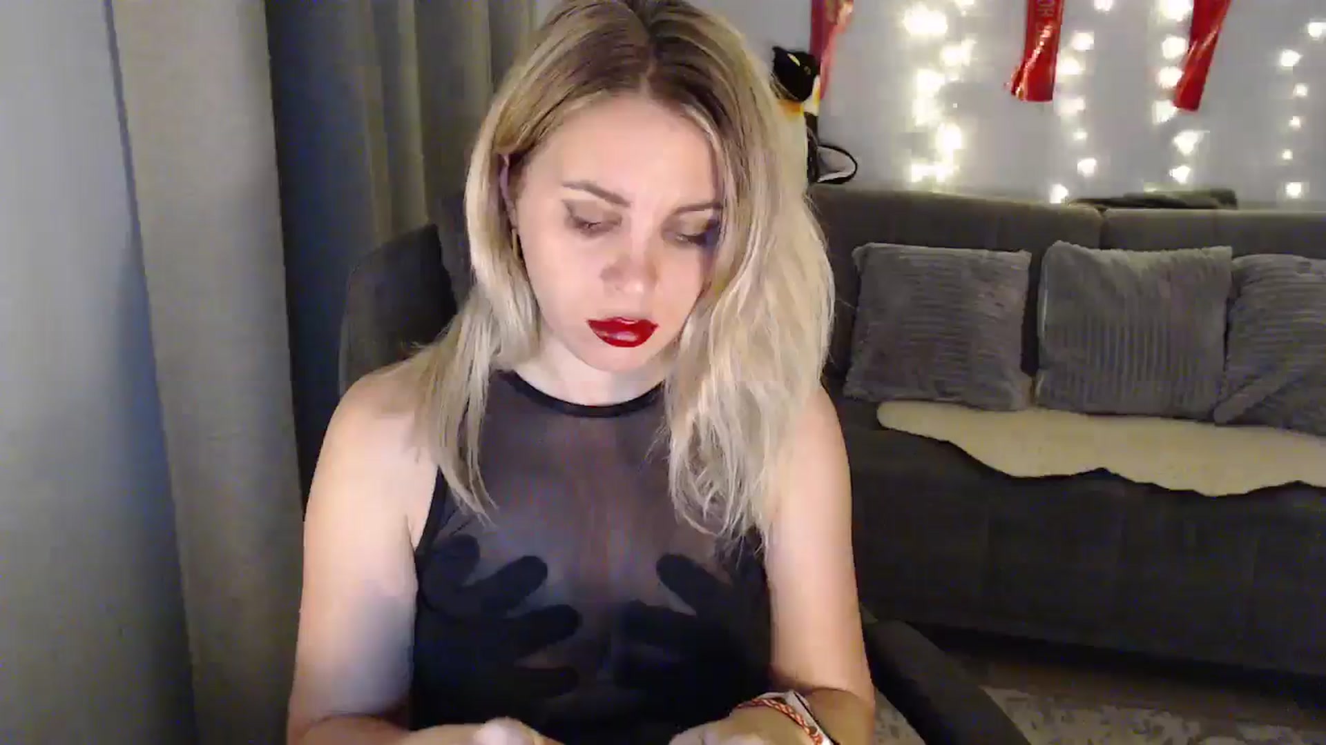 Gallery image thumbnail from Sicille's myfreecams stream on, 11/15/2024, 22:06 image 13 of 20