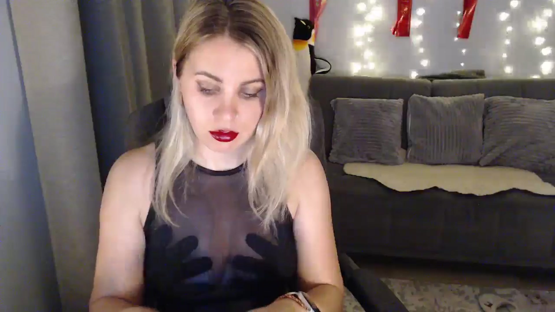 Gallery image thumbnail from Sicille's myfreecams stream on, 11/15/2024, 22:06 image 3 of 20