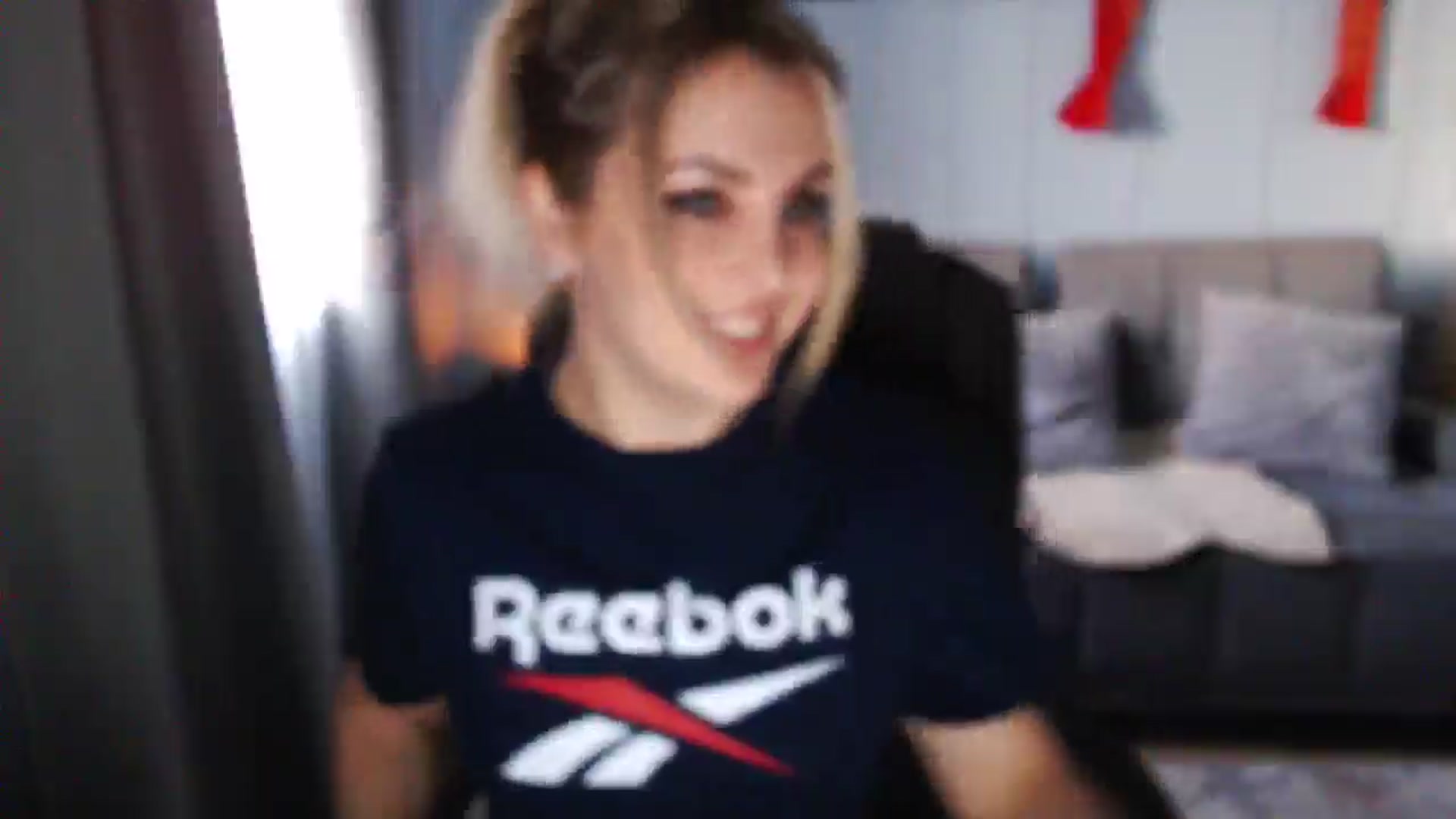 Gallery image thumbnail from Sicille's myfreecams stream on, 05/01/2025, 17:39 image 4 of 20