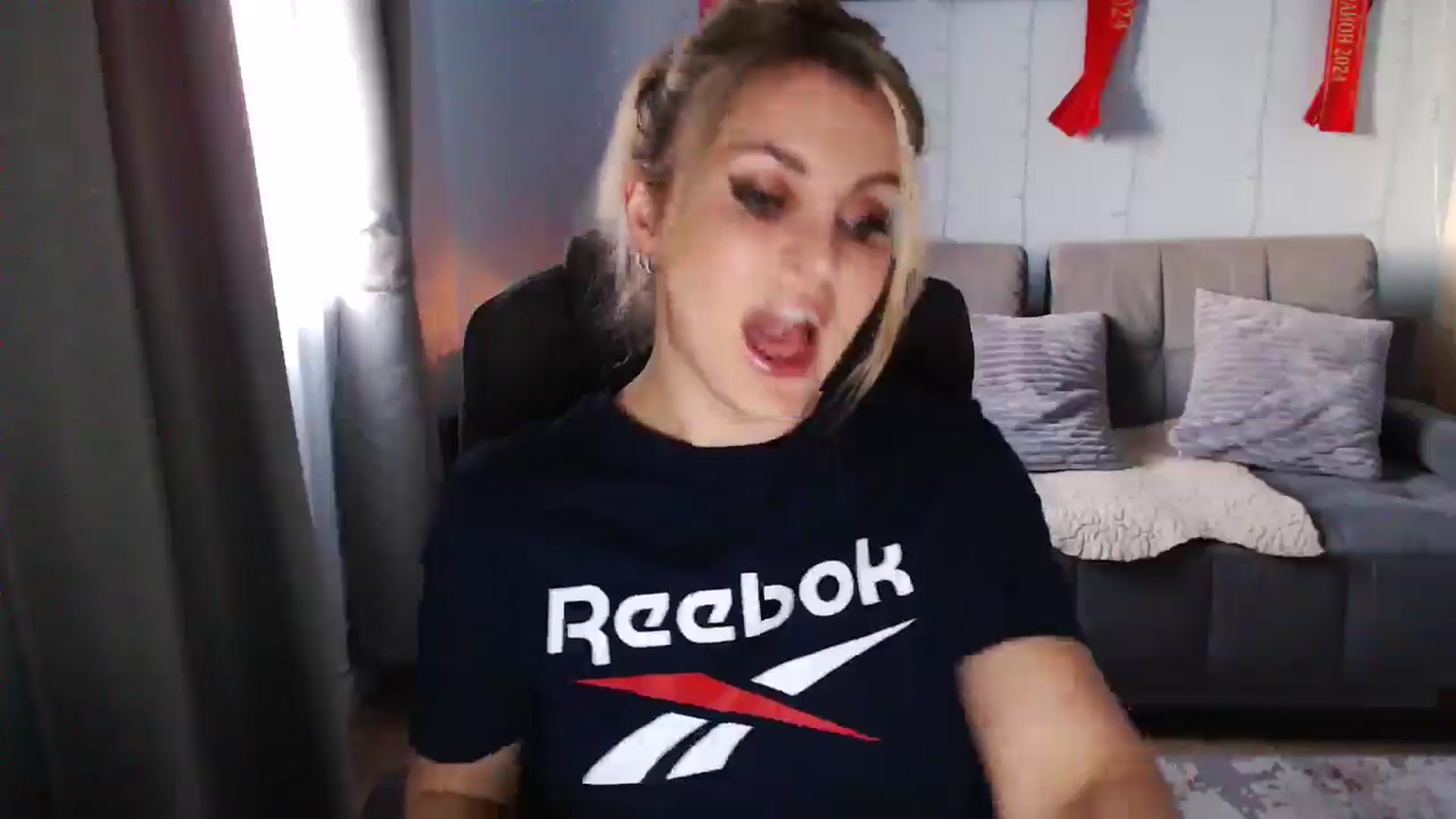 Gallery image thumbnail from Sicille's myfreecams stream on, 05/01/2025, 17:39 image 2 of 20