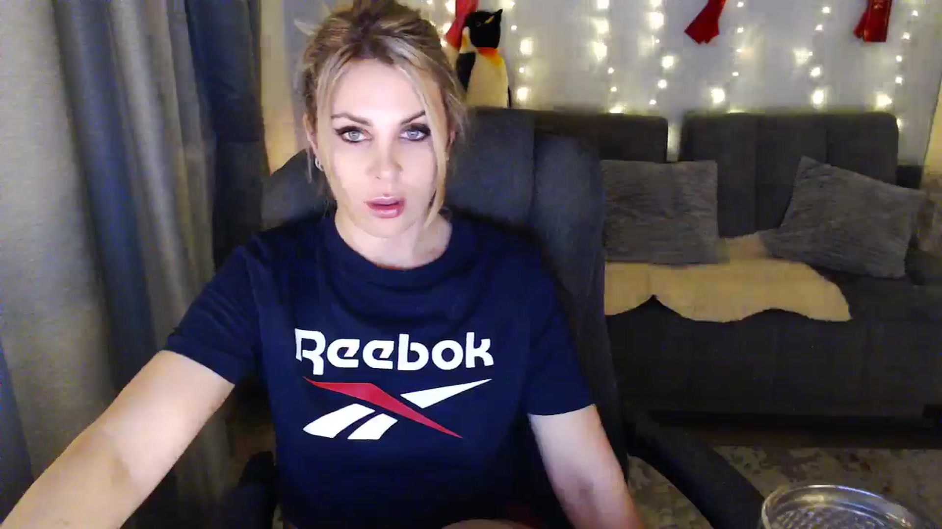 Gallery image thumbnail from Sicille's myfreecams stream on, 05/01/2025, 19:14 image 19 of 20