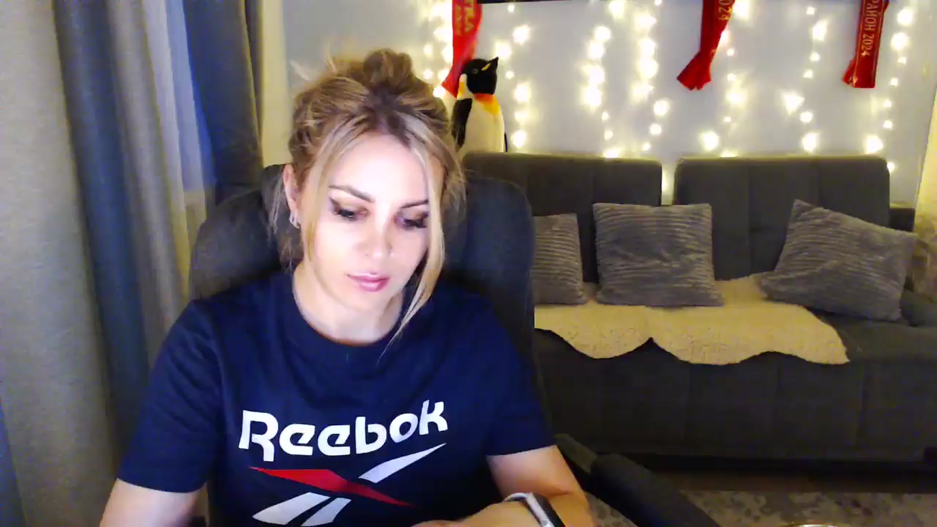 Gallery image thumbnail from Sicille's myfreecams stream on, 05/01/2025, 19:14 image 5 of 20