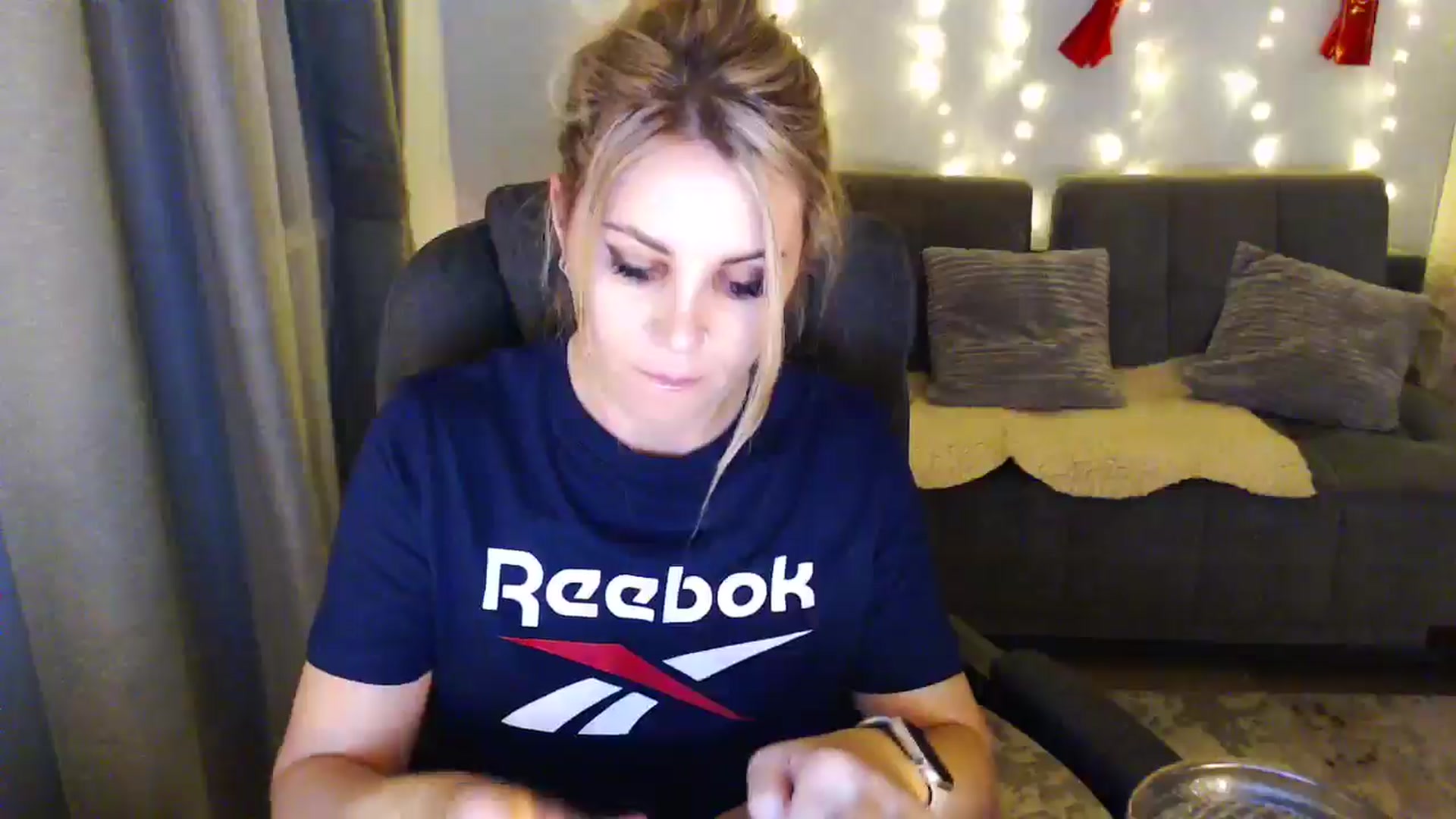 Gallery image thumbnail from Sicille's myfreecams stream on, 05/01/2025, 19:14 image 16 of 20