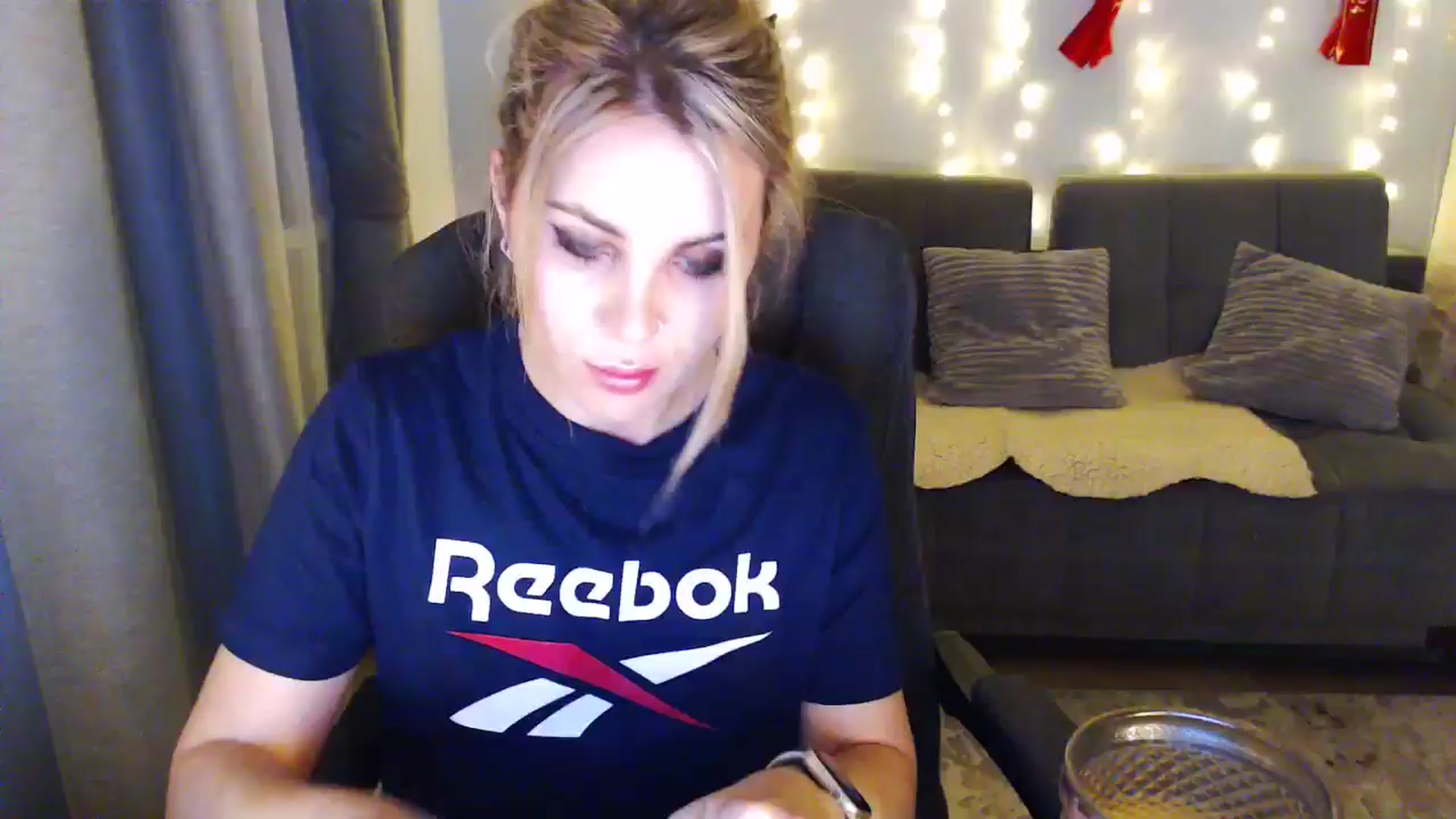 Gallery image thumbnail from Sicille's myfreecams stream on, 05/01/2025, 19:14 image 13 of 20