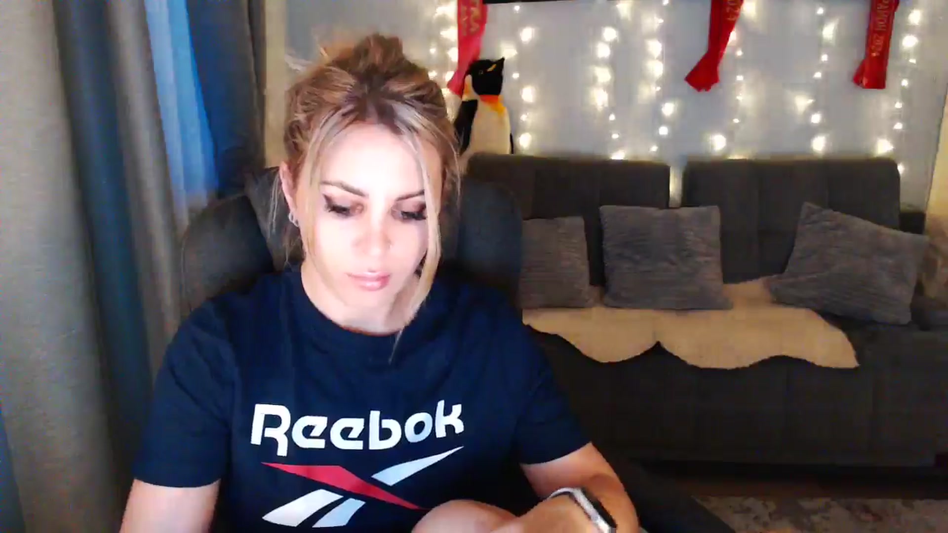 Gallery image thumbnail from Sicille's myfreecams stream on, 05/01/2025, 19:14 image 2 of 20