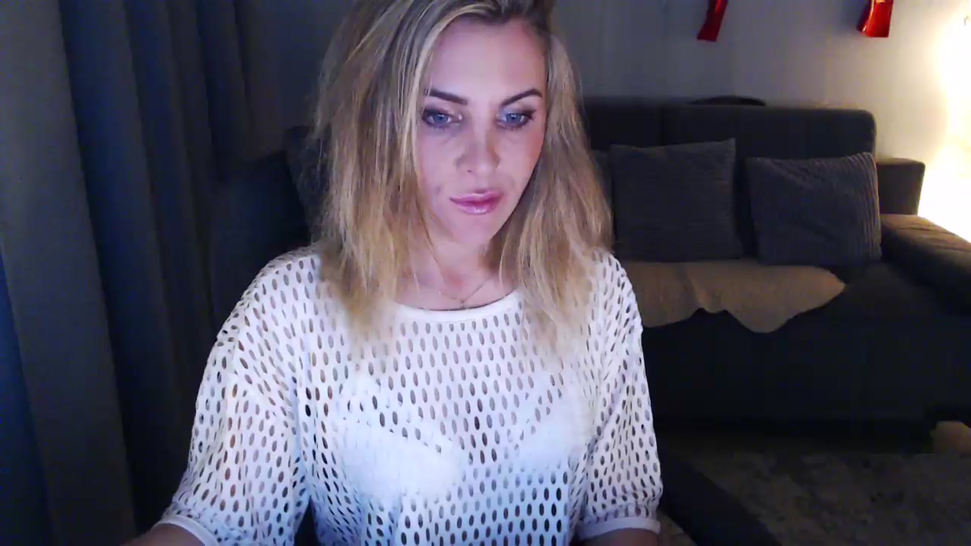 Gallery image thumbnail from Sicille's myfreecams stream on, 05/17/2025, 21:23 image 12 of 20