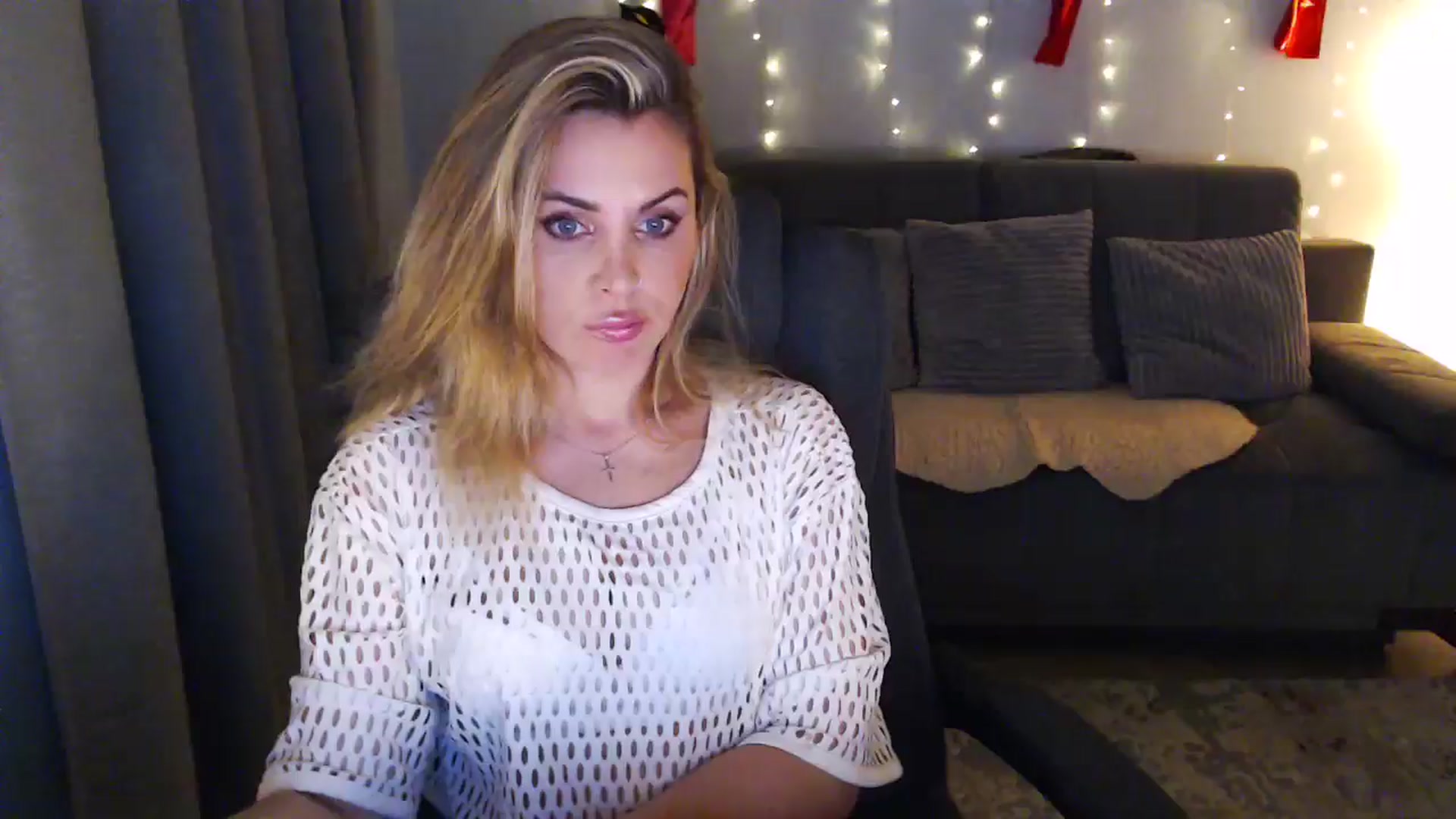 Gallery image thumbnail from Sicille's myfreecams stream on, 05/17/2025, 21:23 image 3 of 20