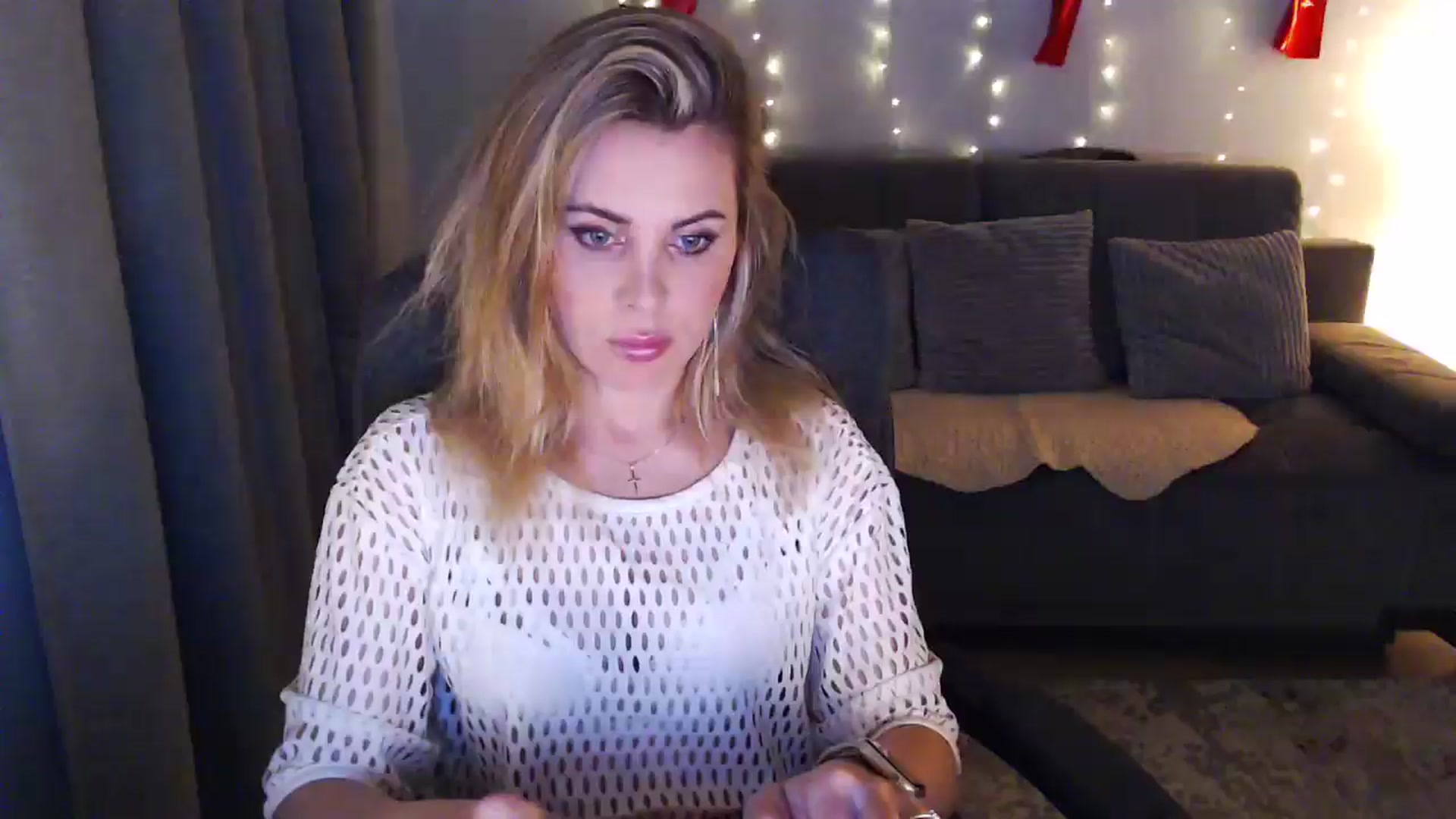 Gallery image thumbnail from Sicille's myfreecams stream on, 05/17/2025, 21:23 image 1 of 20