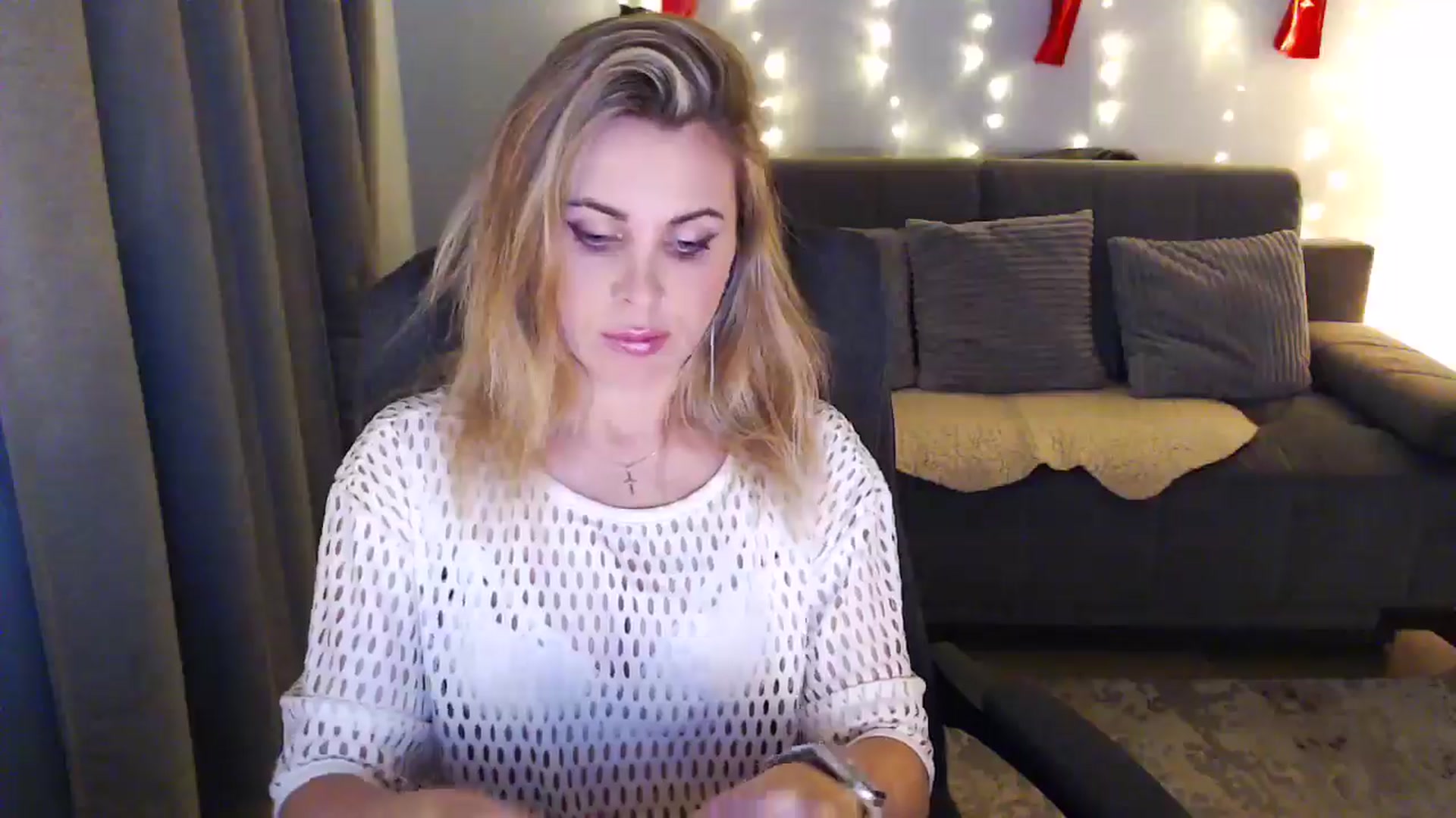 Gallery image thumbnail from Sicille's myfreecams stream on, 05/17/2025, 21:23 image 2 of 20