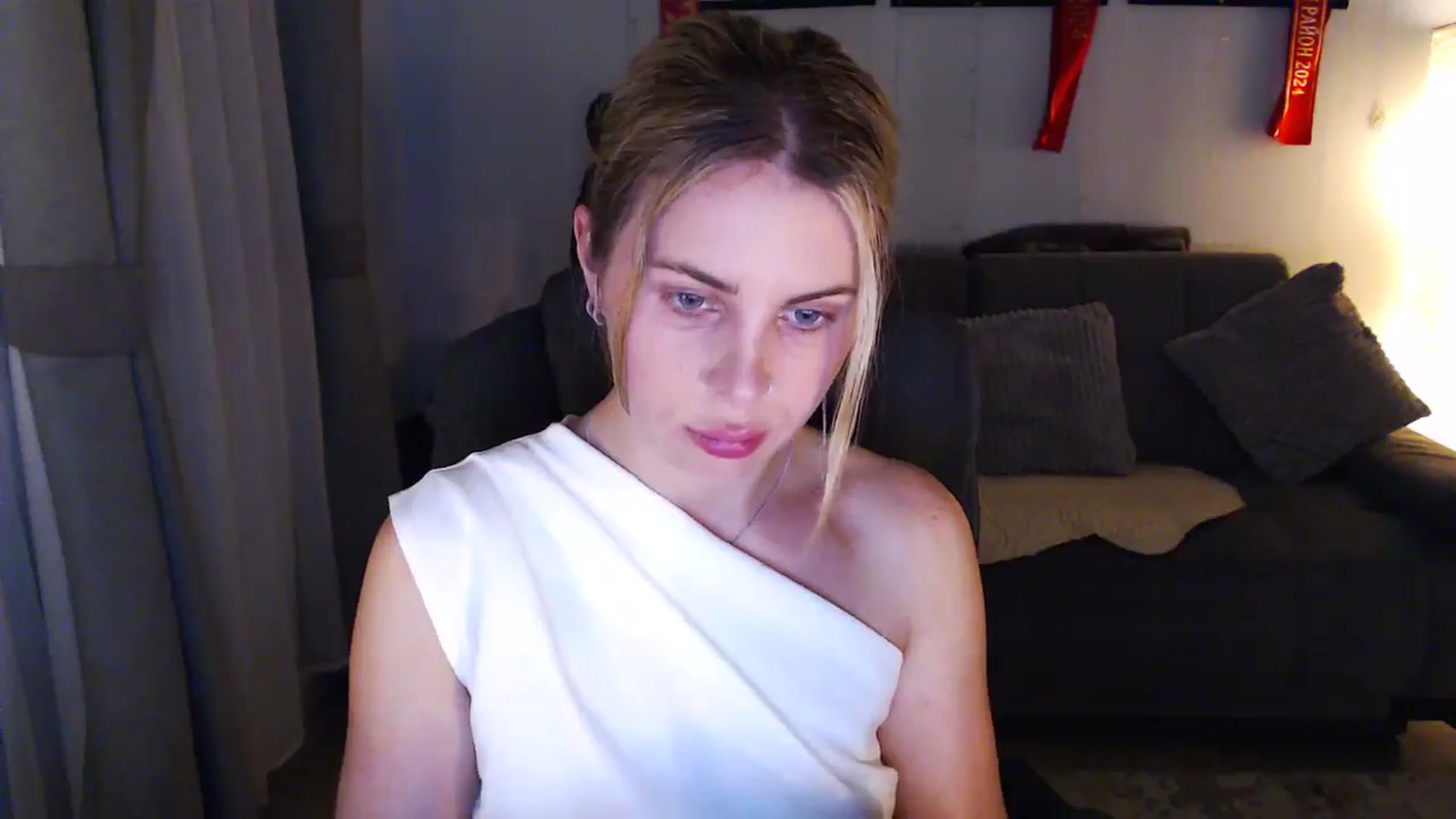 Gallery image thumbnail from Sicille's myfreecams stream on, 05/26/2025, 21:48 image 5 of 20