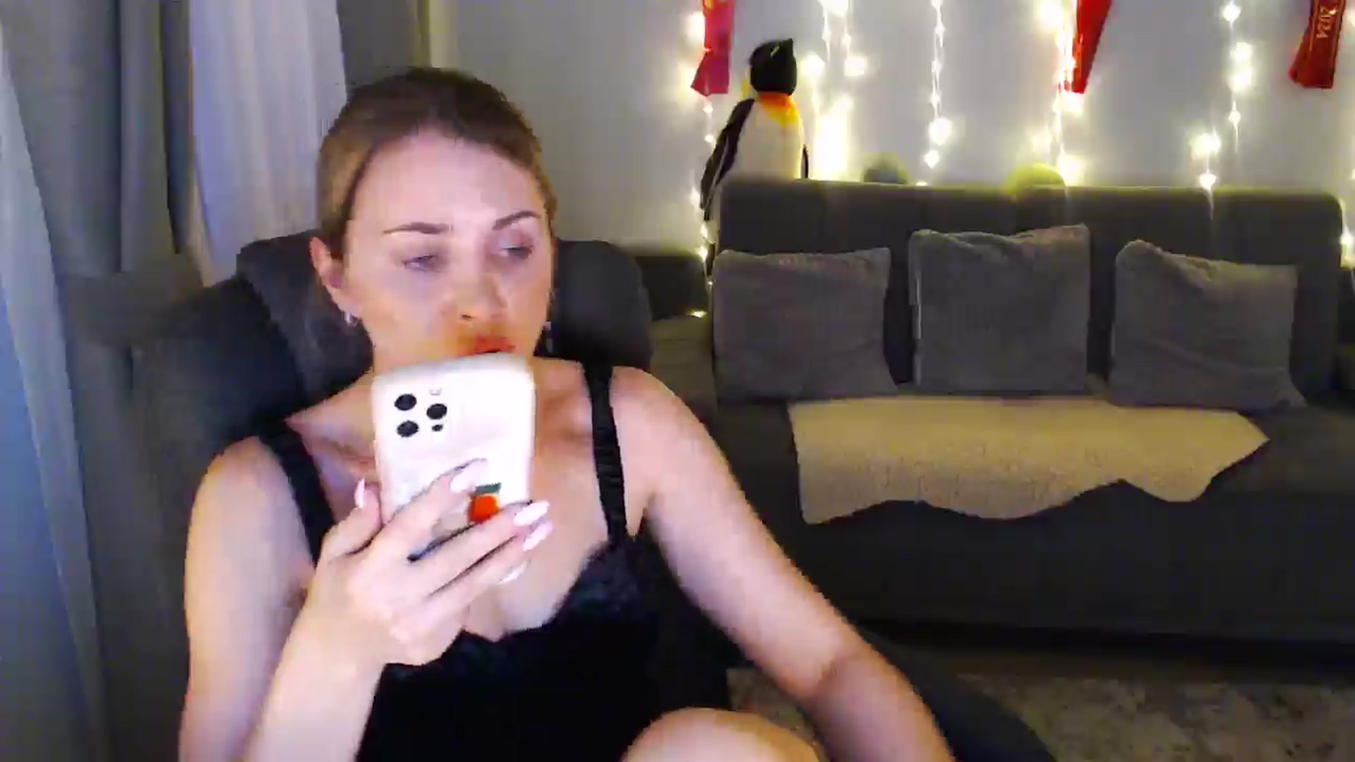 Gallery image thumbnail from Sicille's myfreecams stream on, 07/14/2025, 20:24 image 11 of 20