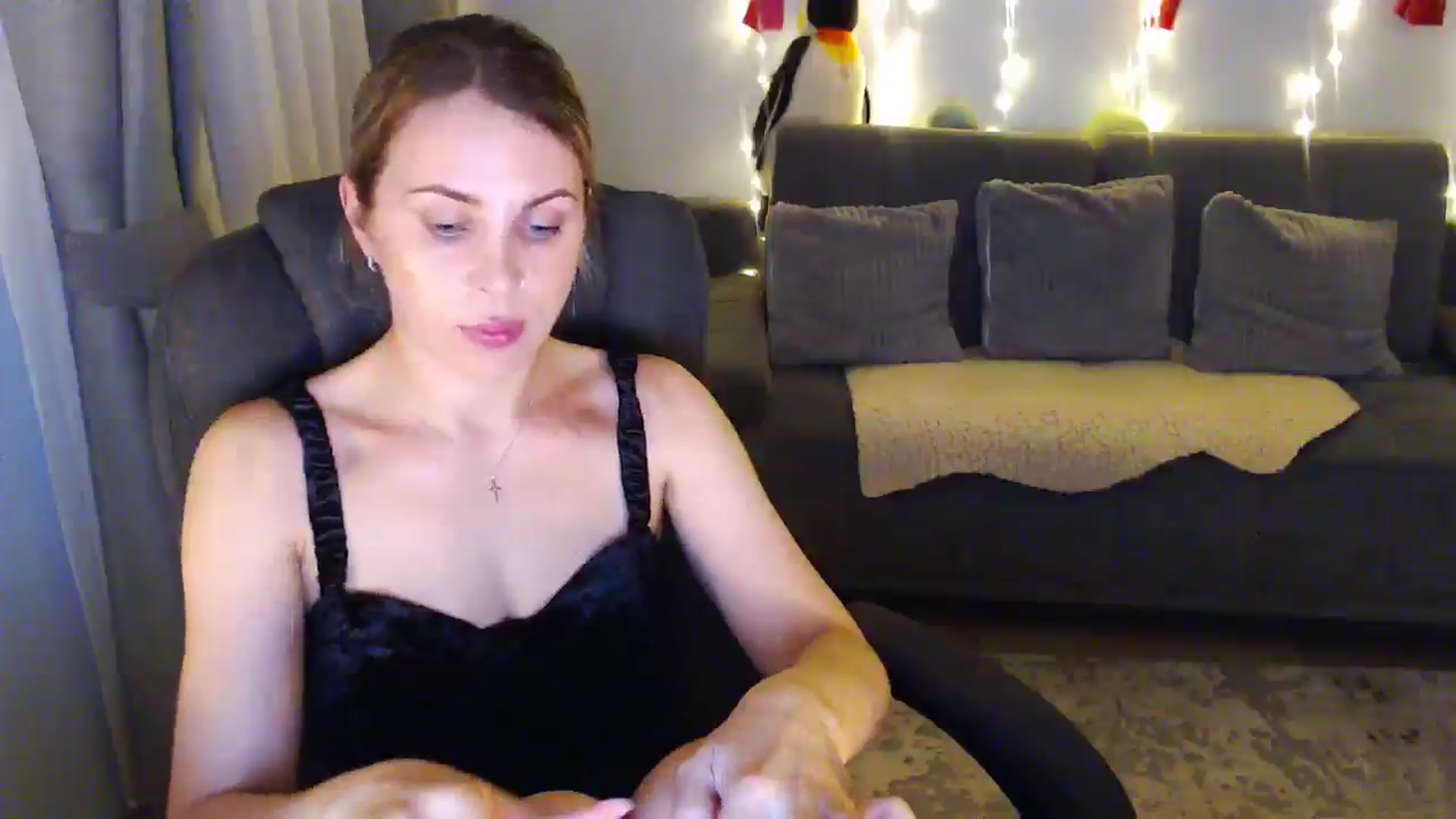 Gallery image thumbnail from Sicille's myfreecams stream on, 07/14/2025, 20:24 image 19 of 20