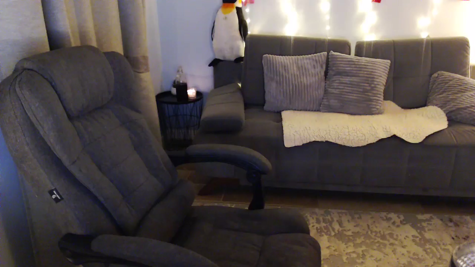 Gallery image thumbnail from Sicille's myfreecams stream on, 08/25/2025, 19:50 image 17 of 20