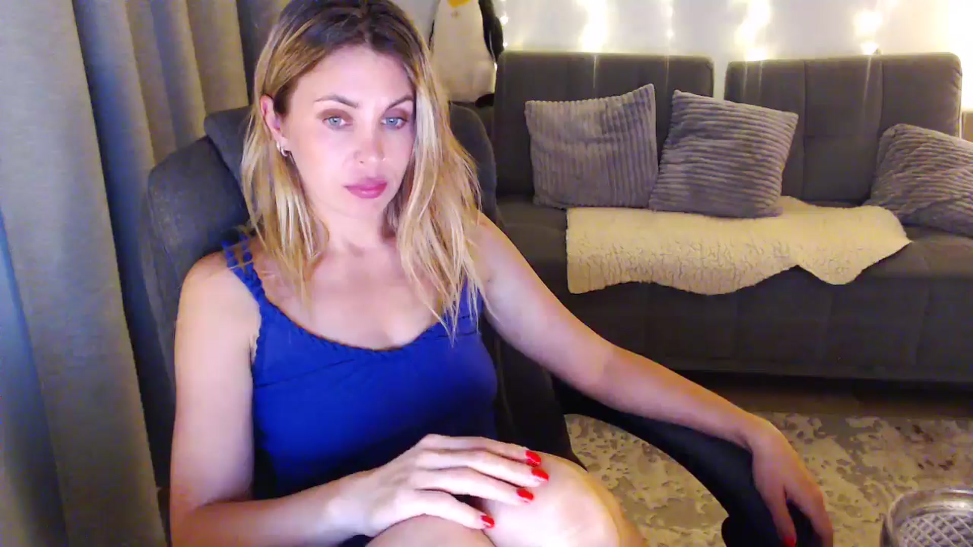 Gallery image thumbnail from Sicille's myfreecams stream on, 08/25/2025, 20:45 image 13 of 20