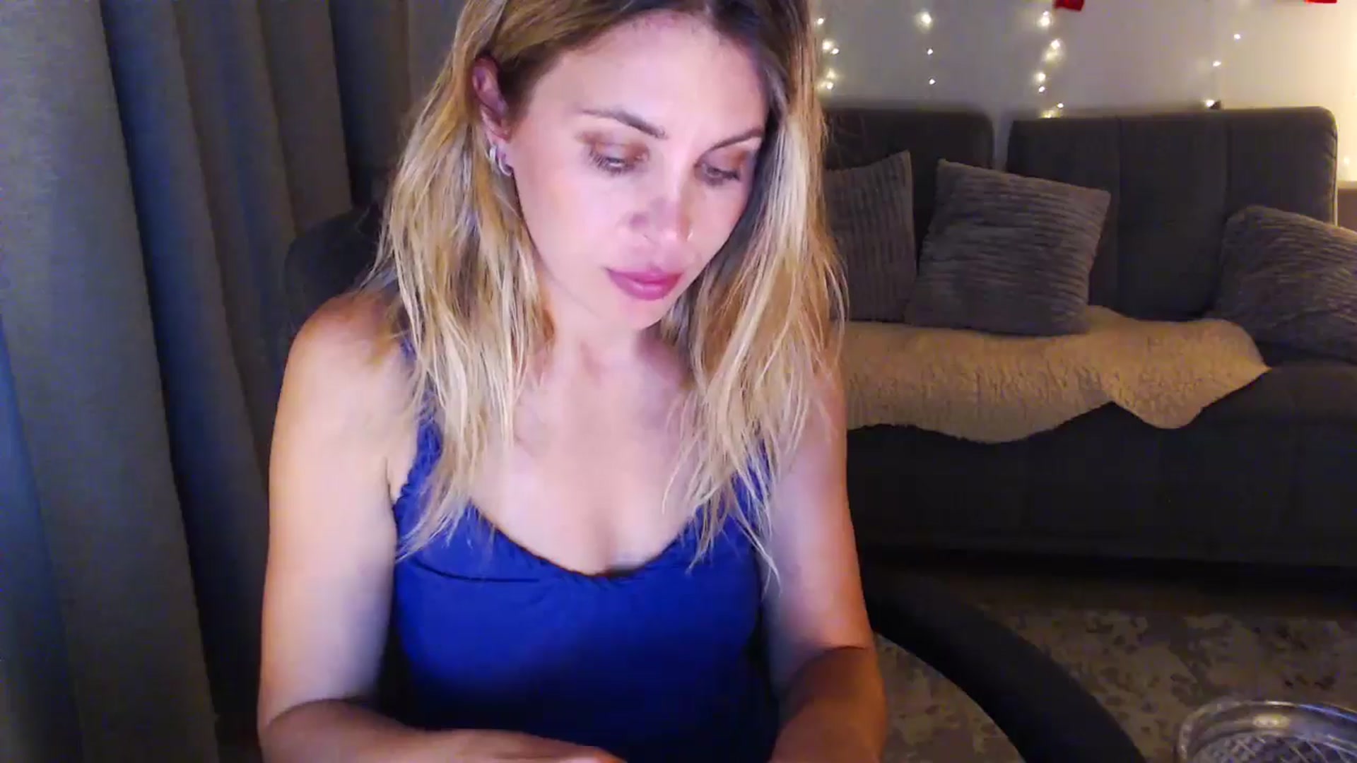 Gallery image thumbnail from Sicille's myfreecams stream on, 08/25/2025, 20:45 image 16 of 20