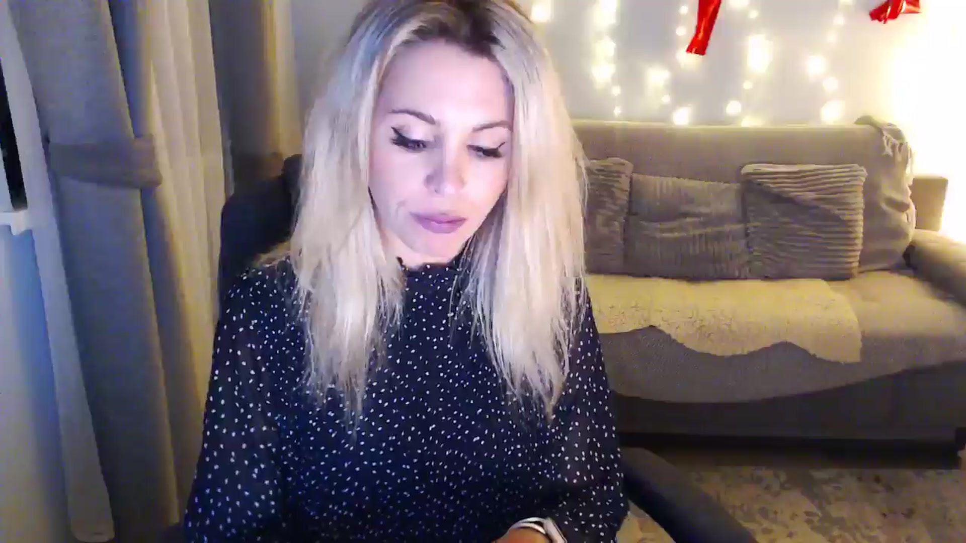 Gallery image thumbnail from Sicille's myfreecams stream on, 10/19/2025, 20:19 image 11 of 20