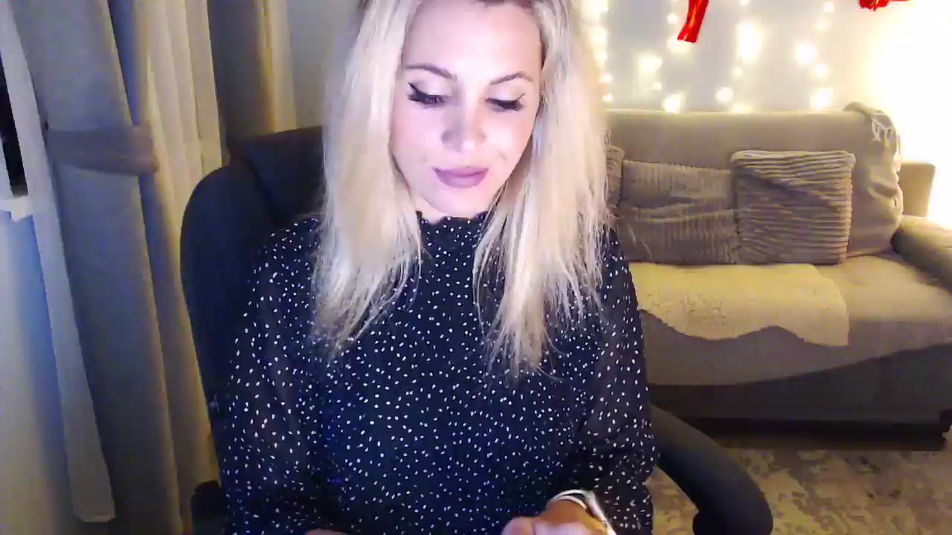 Gallery image thumbnail from Sicille's myfreecams stream on, 10/19/2025, 20:19 image 2 of 20