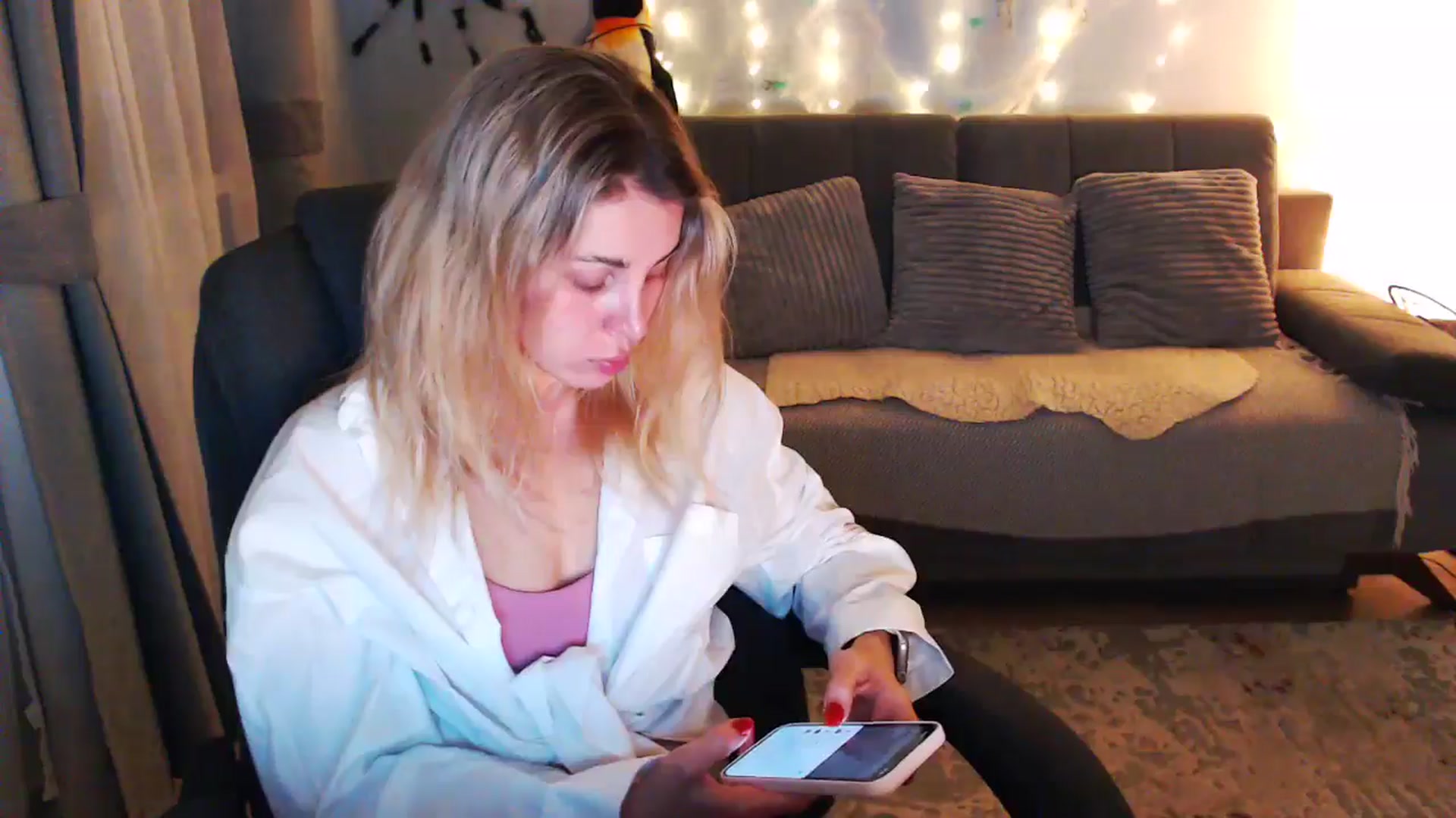 Gallery image thumbnail from Sicille's myfreecams stream on, 11/08/2025, 18:31 image 15 of 20