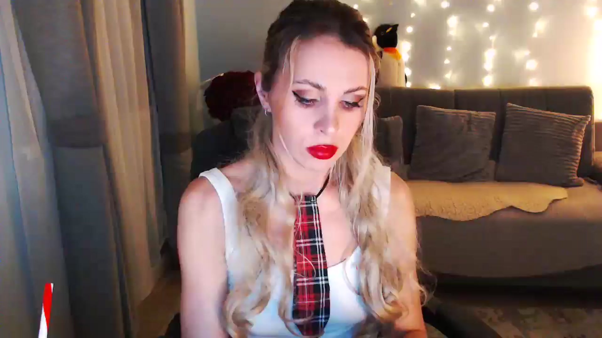 Gallery image thumbnail from Sicille's myfreecams stream on, 11/22/2025, 17:23 image 12 of 20