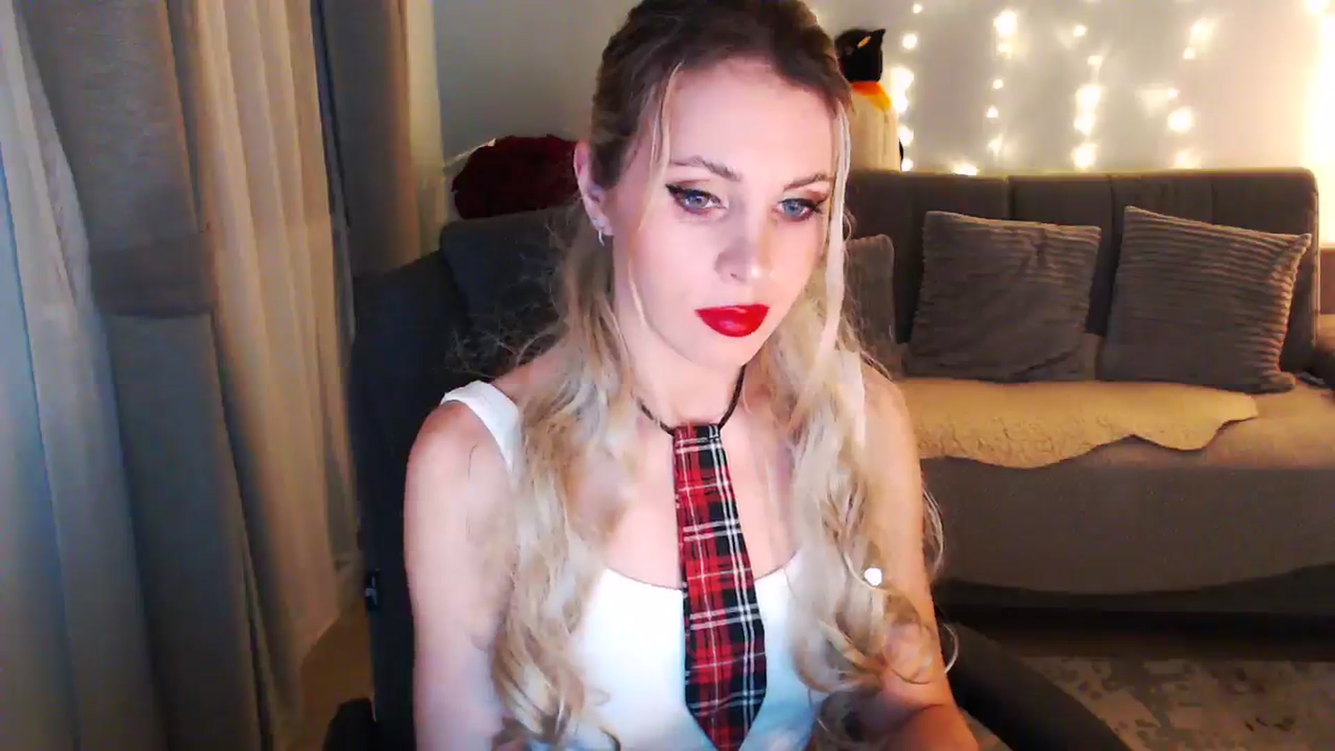 Gallery image thumbnail from Sicille's myfreecams stream on, 11/22/2025, 18:38 image 14 of 20
