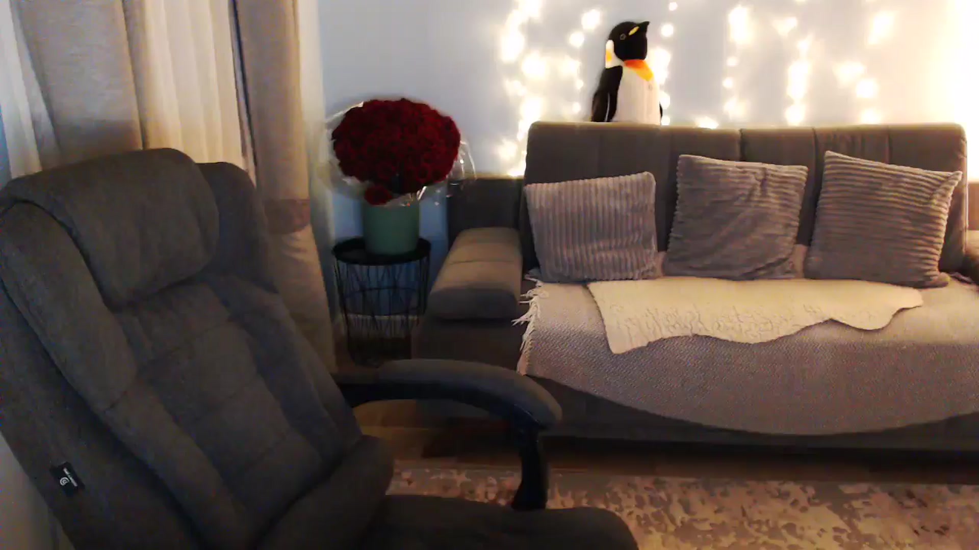 Gallery image thumbnail from Sicille's myfreecams stream on, 11/22/2025, 18:38 image 8 of 20