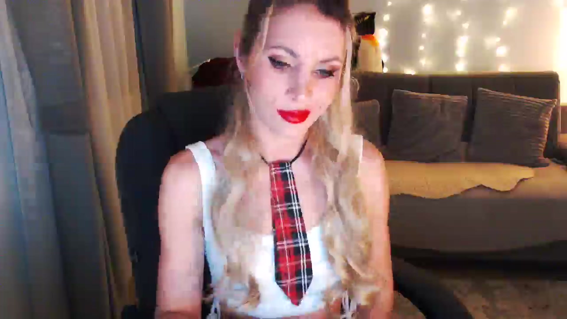 Gallery image thumbnail from Sicille's myfreecams stream on, 11/22/2025, 19:04 image 14 of 20