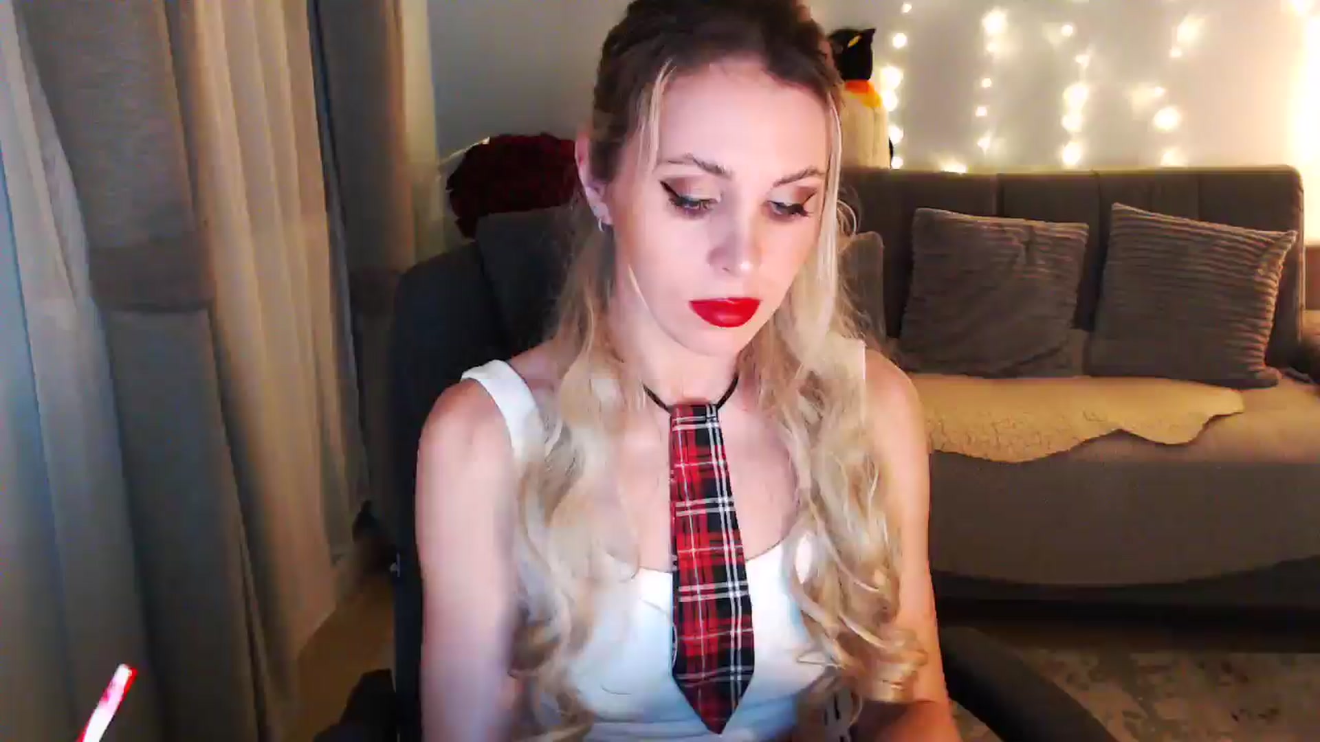 Gallery image thumbnail from Sicille's myfreecams stream on, 11/22/2025, 19:04 image 16 of 20