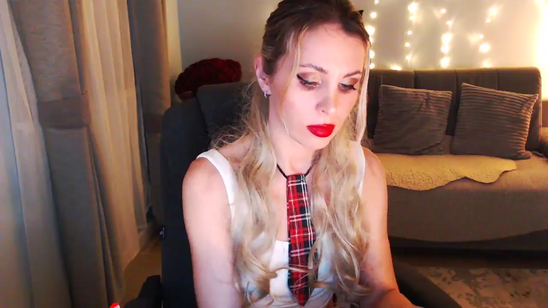 Gallery image thumbnail from Sicille's myfreecams stream on, 11/22/2025, 20:07 image 5 of 20