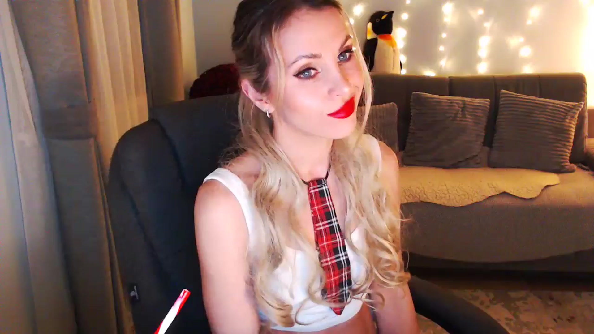 Gallery image thumbnail from Sicille's myfreecams stream on, 11/22/2025, 20:07 image 13 of 20