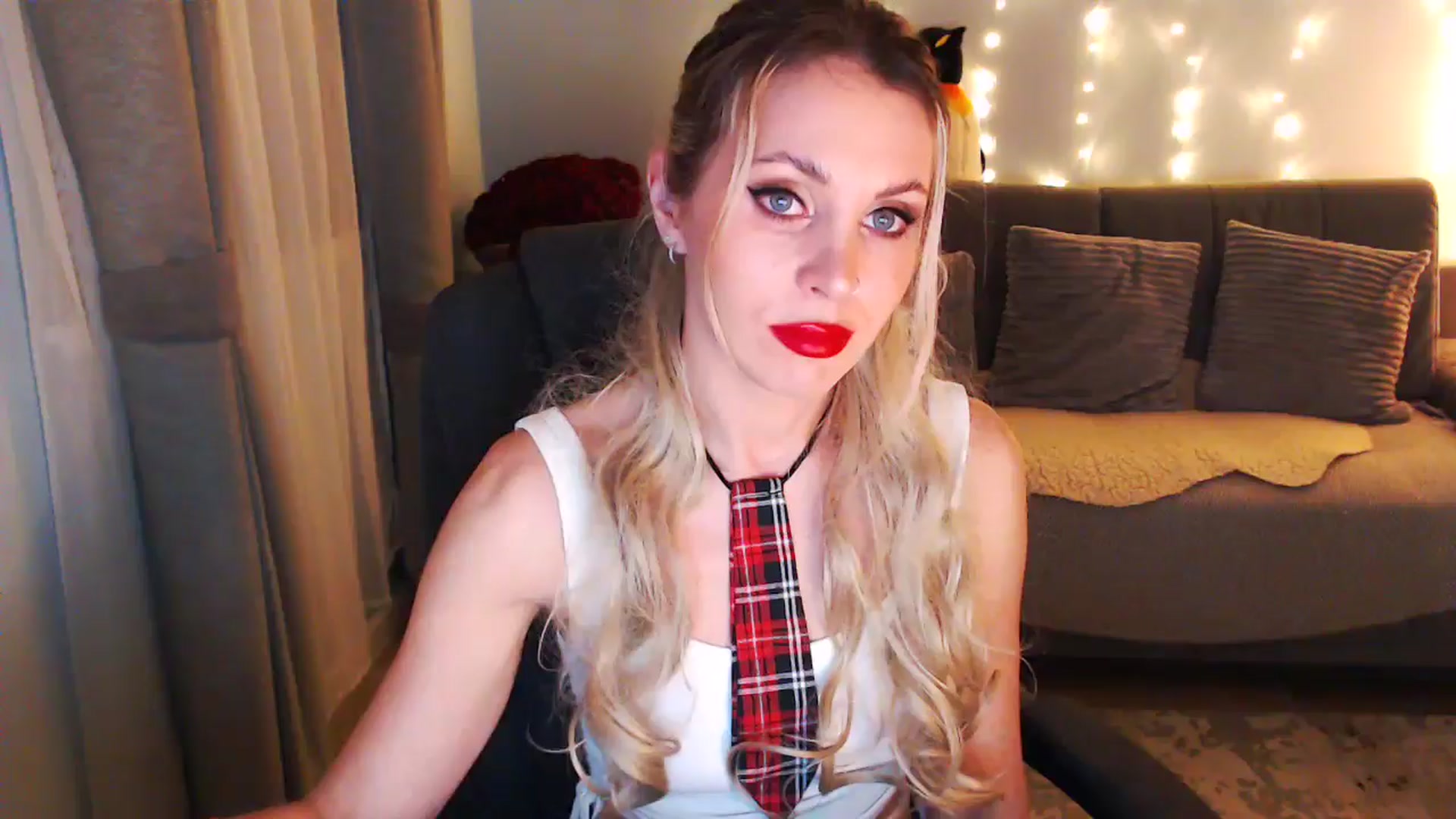 Gallery image thumbnail from Sicille's myfreecams stream on, 11/22/2025, 20:07 image 9 of 20