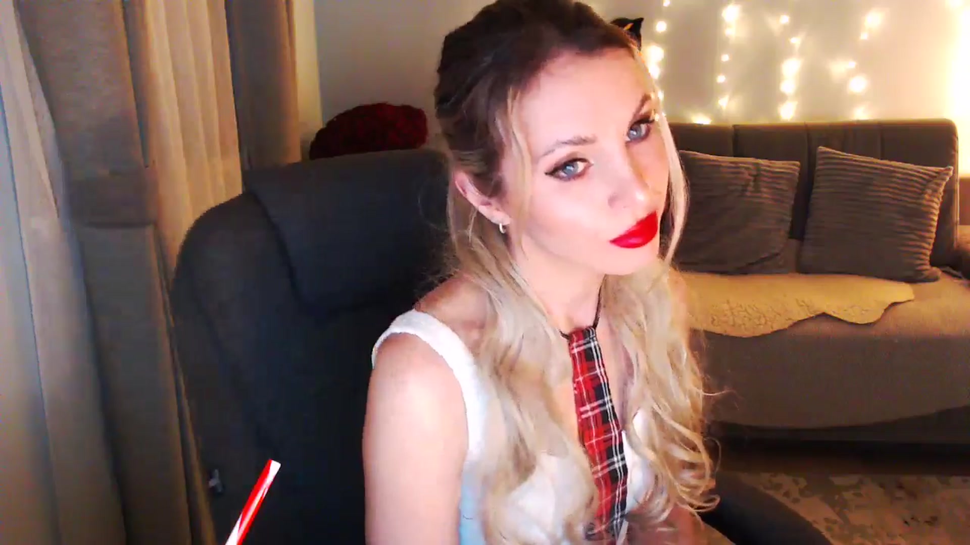 Gallery image thumbnail from Sicille's myfreecams stream on, 11/22/2025, 20:07 image 14 of 20