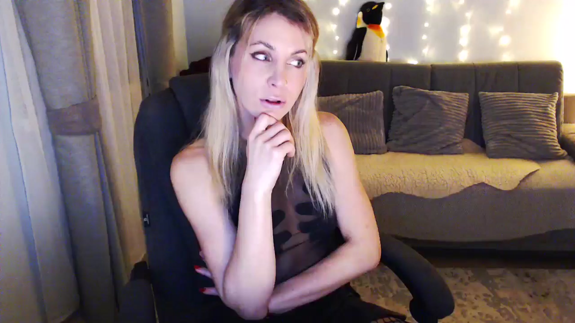 Gallery image thumbnail from Sicille's myfreecams stream on, 11/24/2025, 20:52 image 10 of 20