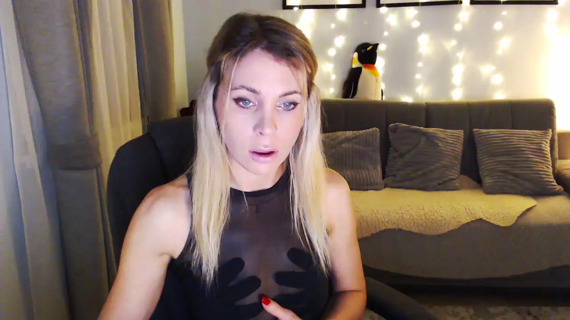 Gallery image thumbnail from Sicille's myfreecams stream on, 11/24/2025, 20:52 image 3 of 20