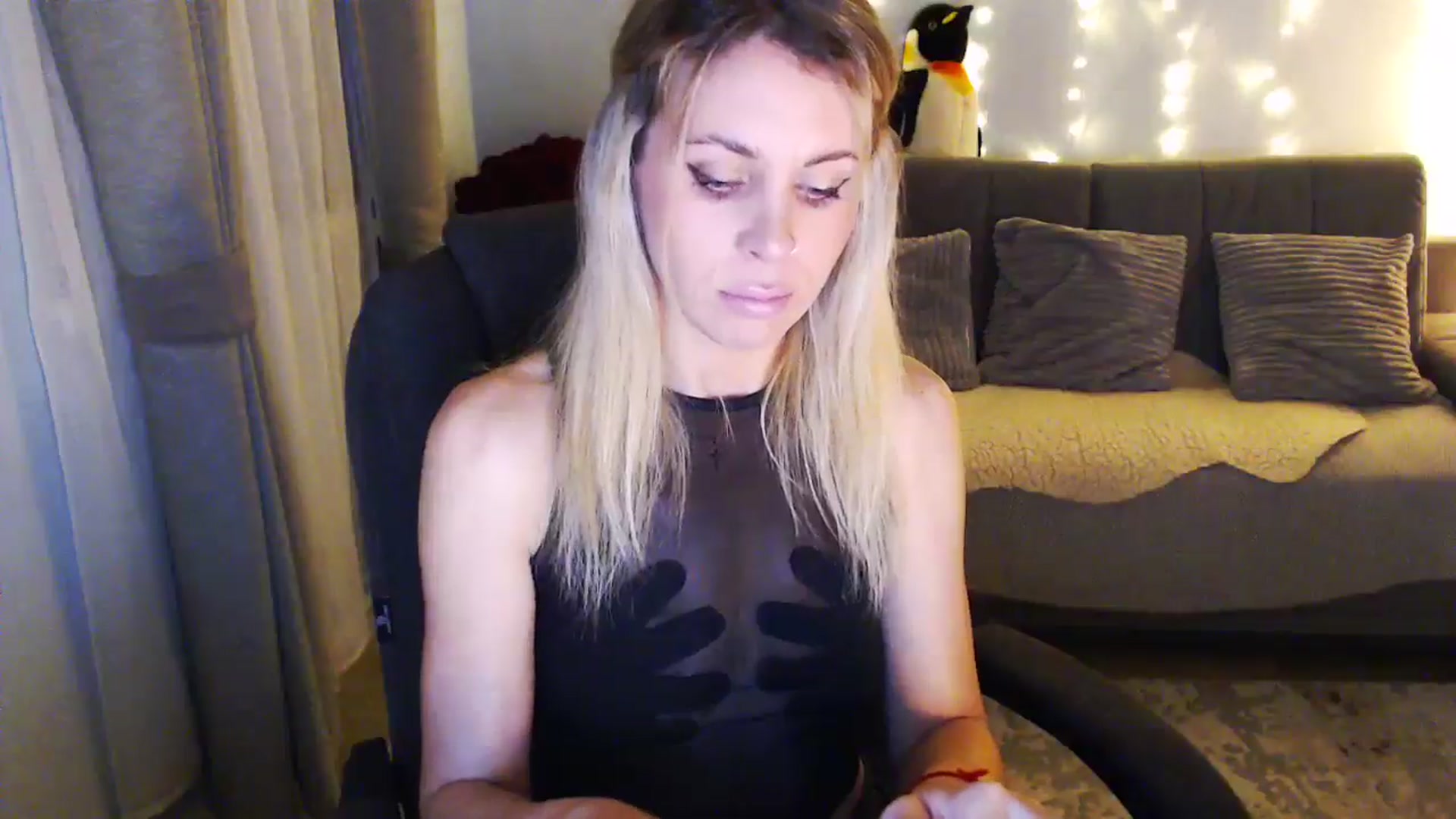 Gallery image thumbnail from Sicille's myfreecams stream on, 11/24/2025, 20:52 image 12 of 20