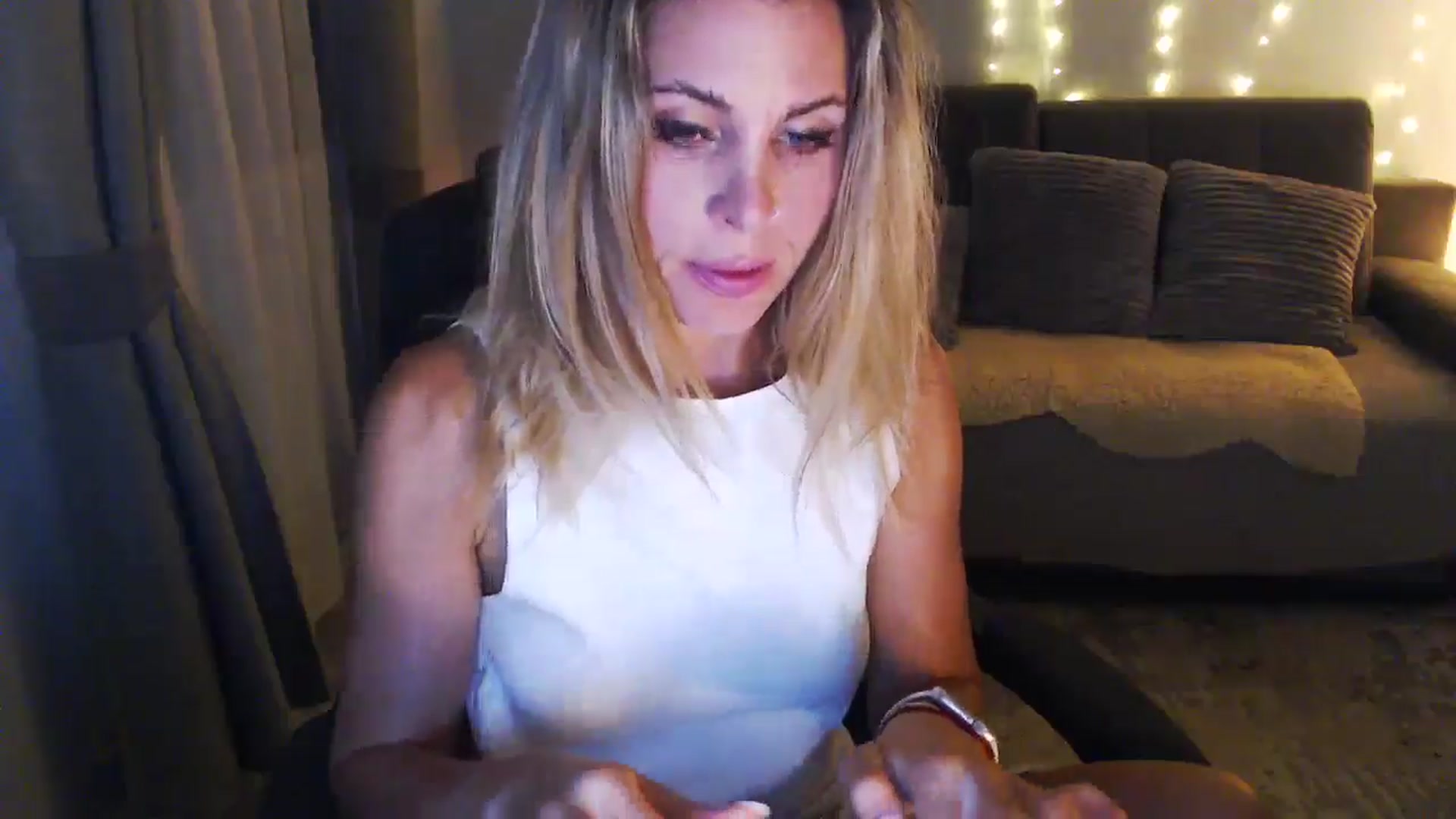 Gallery image thumbnail from Sicille's myfreecams stream on, 12/22/2025, 20:32 image 18 of 20